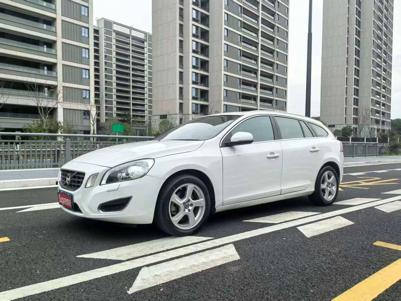 Volvo V60  из Китая