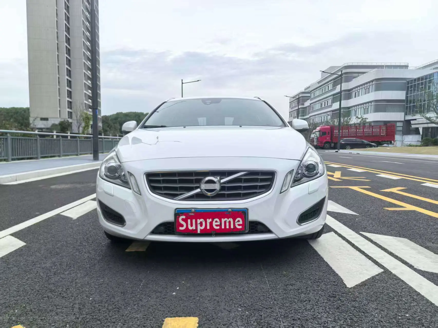 Volvo V60  из Китая