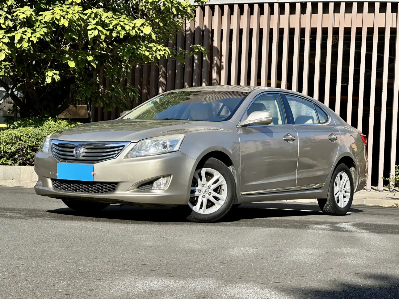 Changan Ruicheng  из Китая