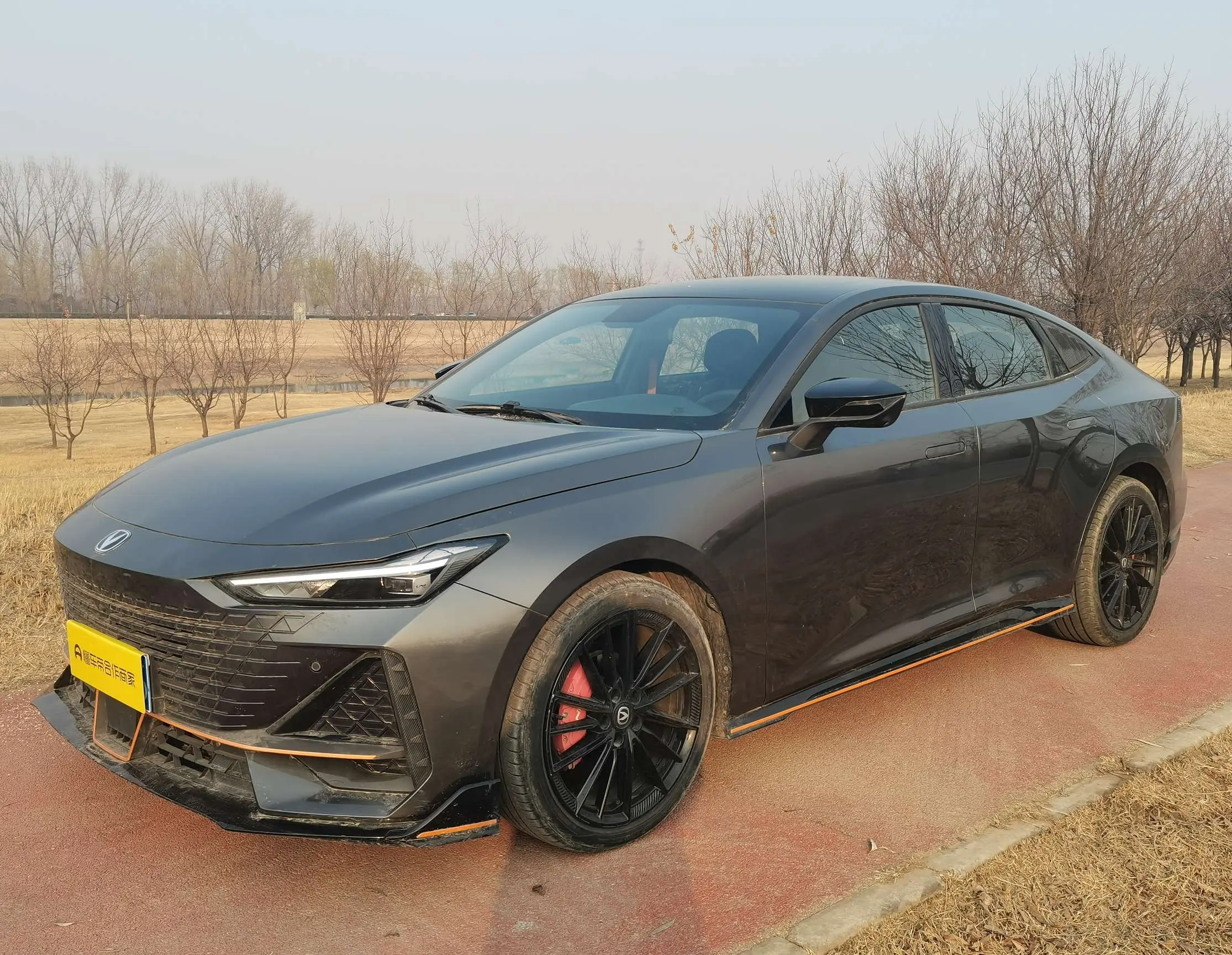 Changan UNI-V  из Китая