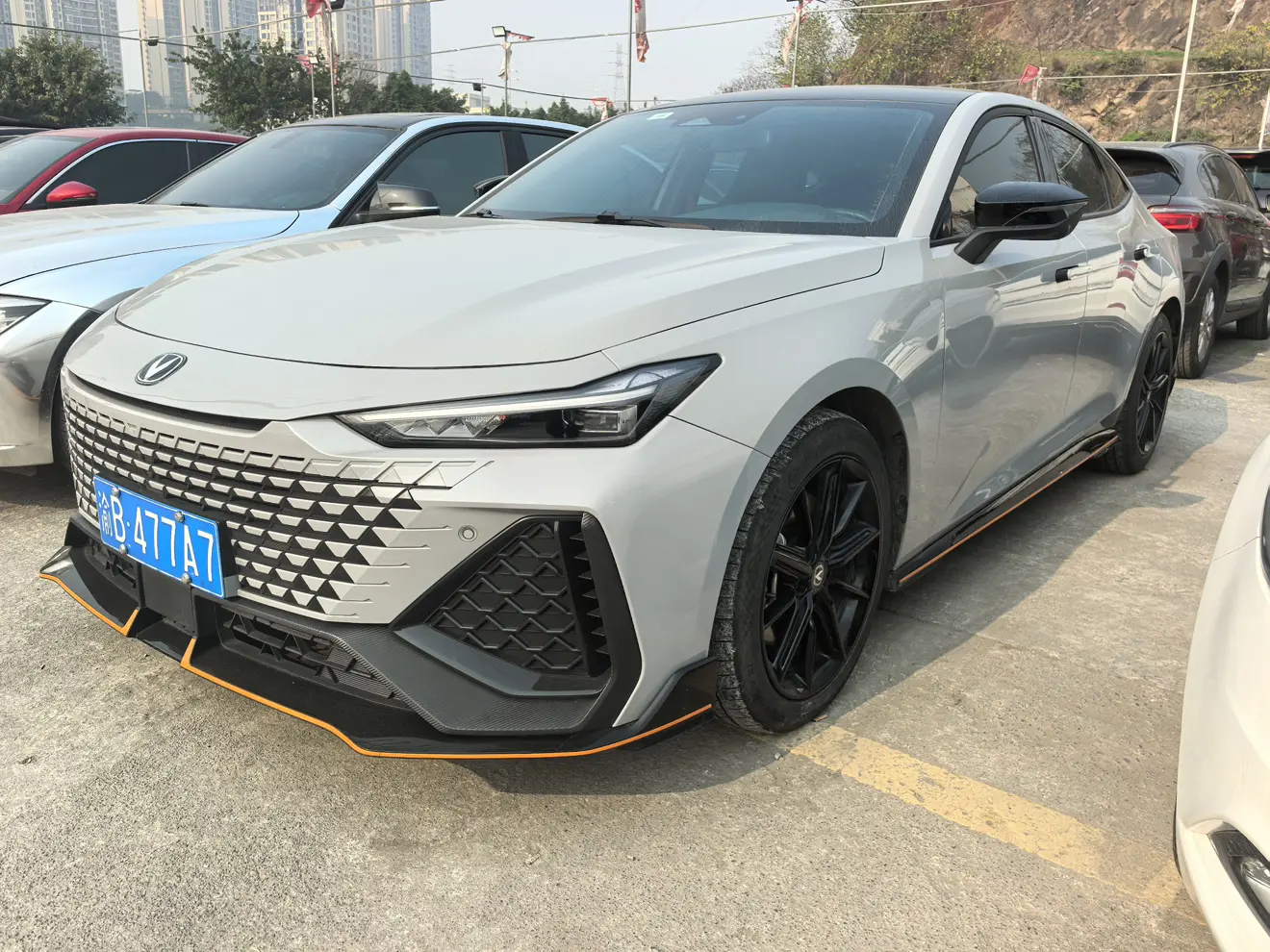 Changan UNI-V  из Китая