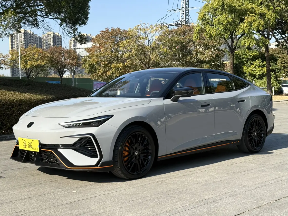 Changan UNI-V  из Китая