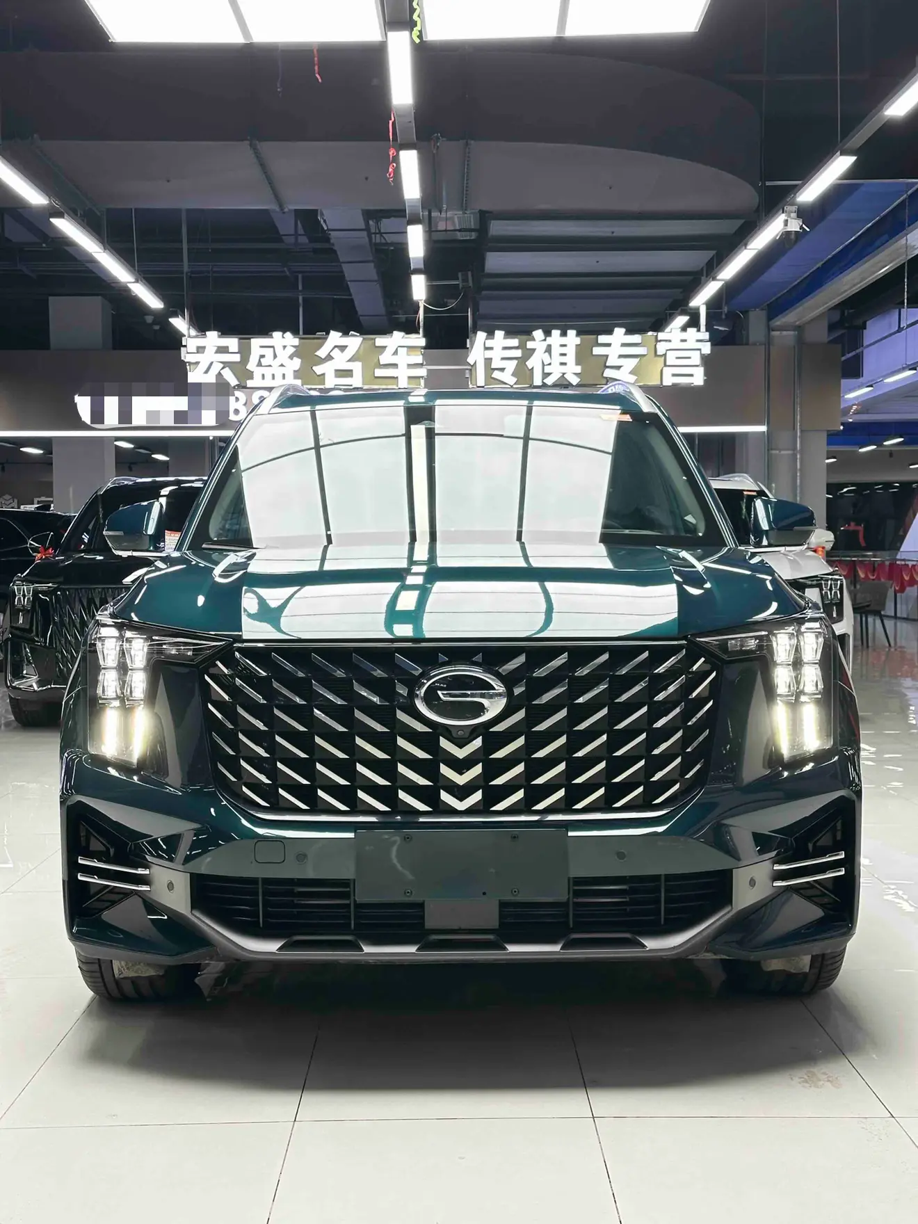 GAC Trumpchi GS8  из Китая