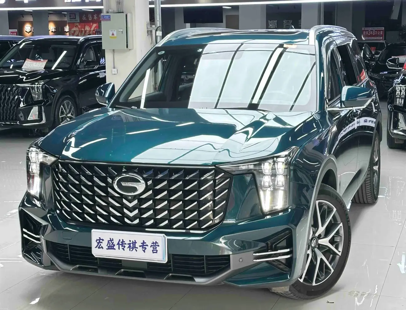 GAC Trumpchi GS8  из Китая