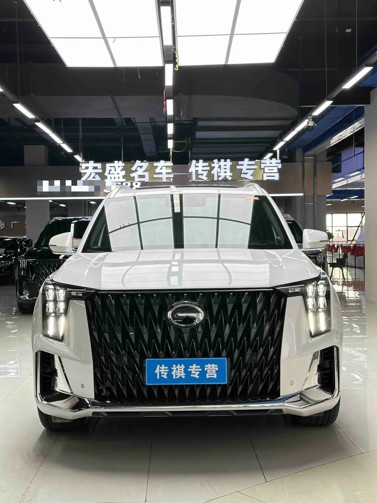 GAC Trumpchi GS8  из Китая