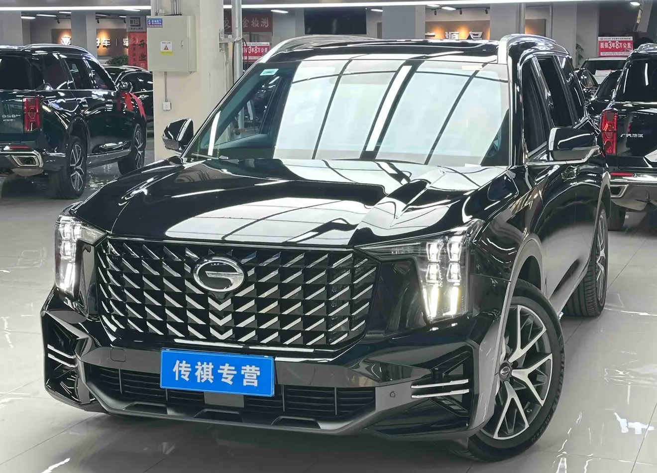GAC Trumpchi GS8  из Китая