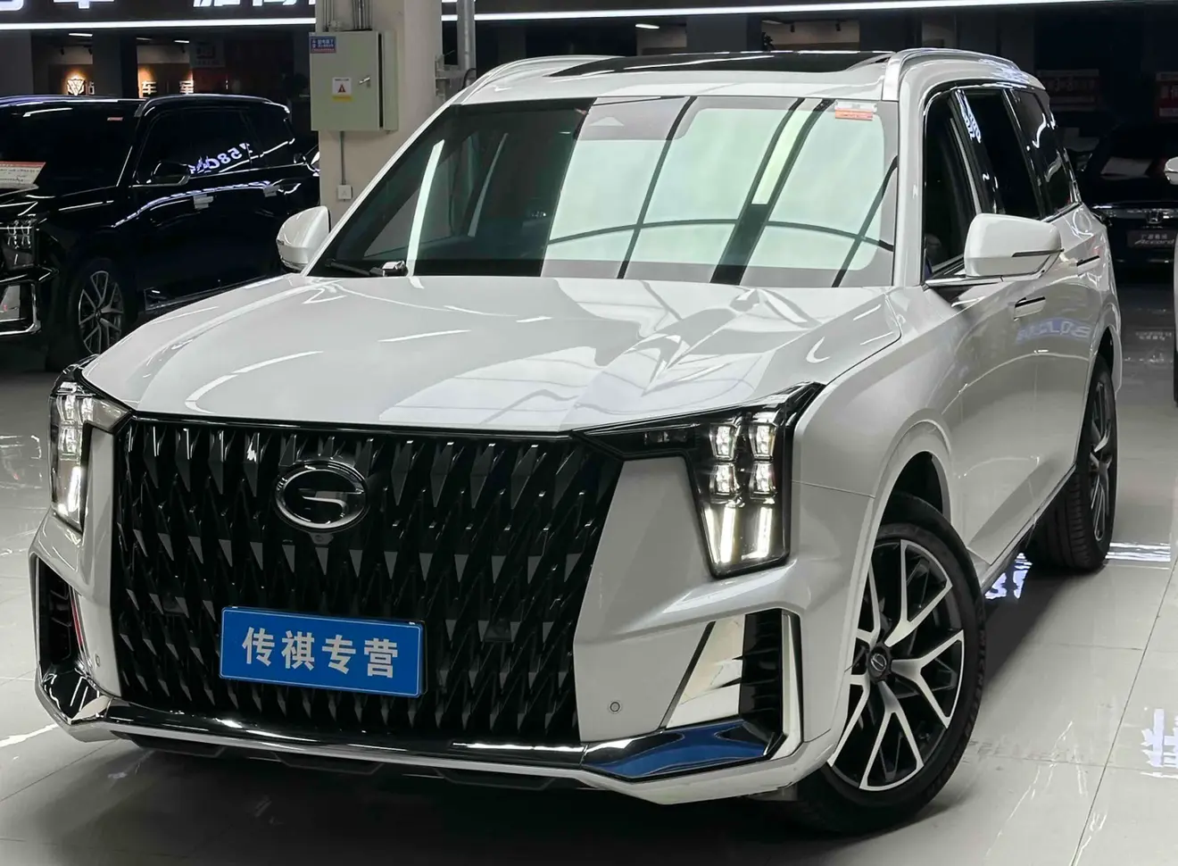 GAC Trumpchi GS8  из Китая