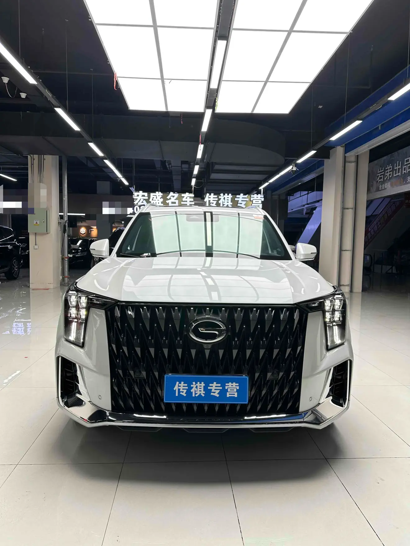 GAC Trumpchi GS8  из Китая