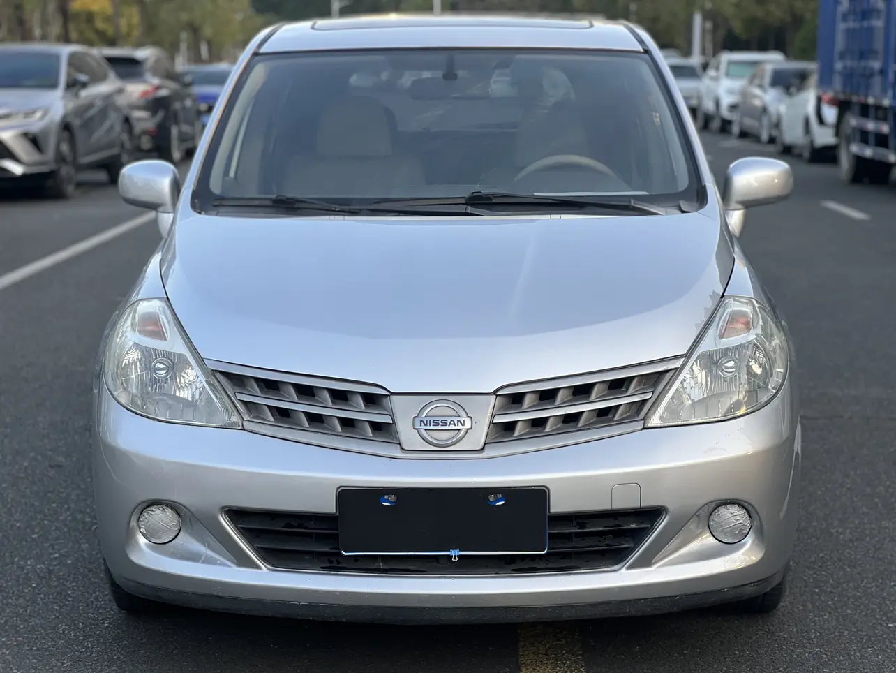 Nissan Tiida  из Китая
