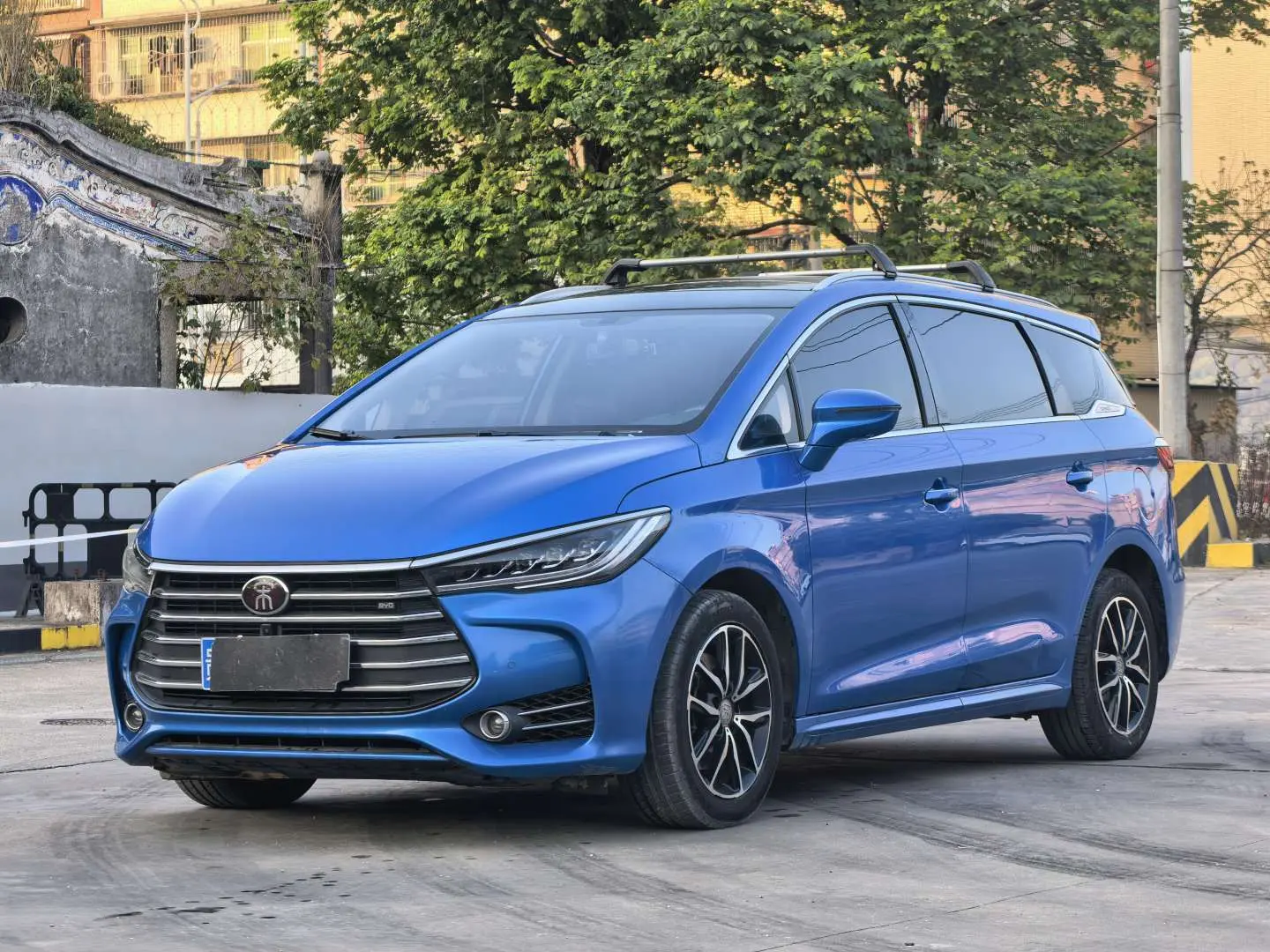 BYD Song MAX  из Китая