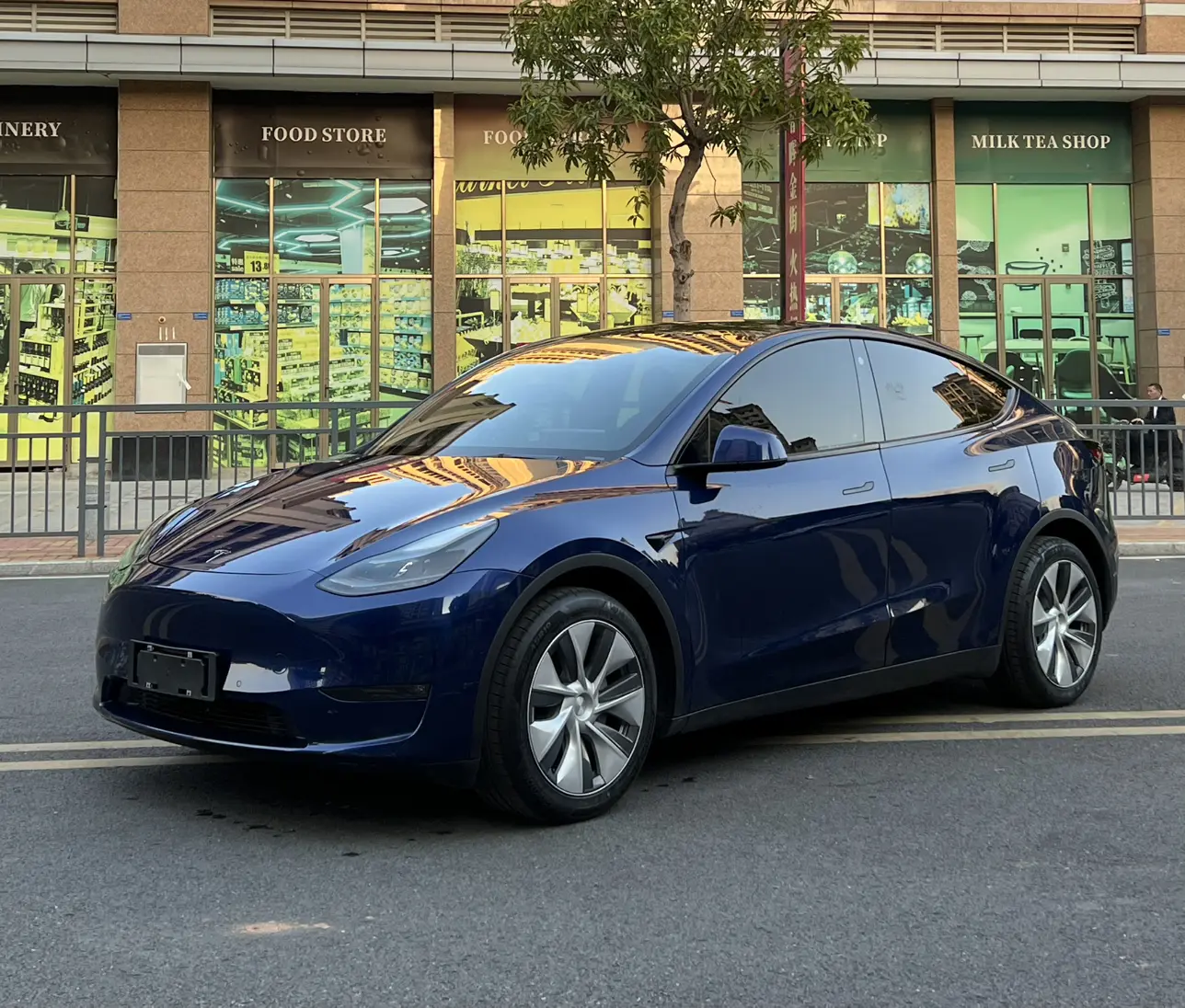 Tesla Model Y  из Китая