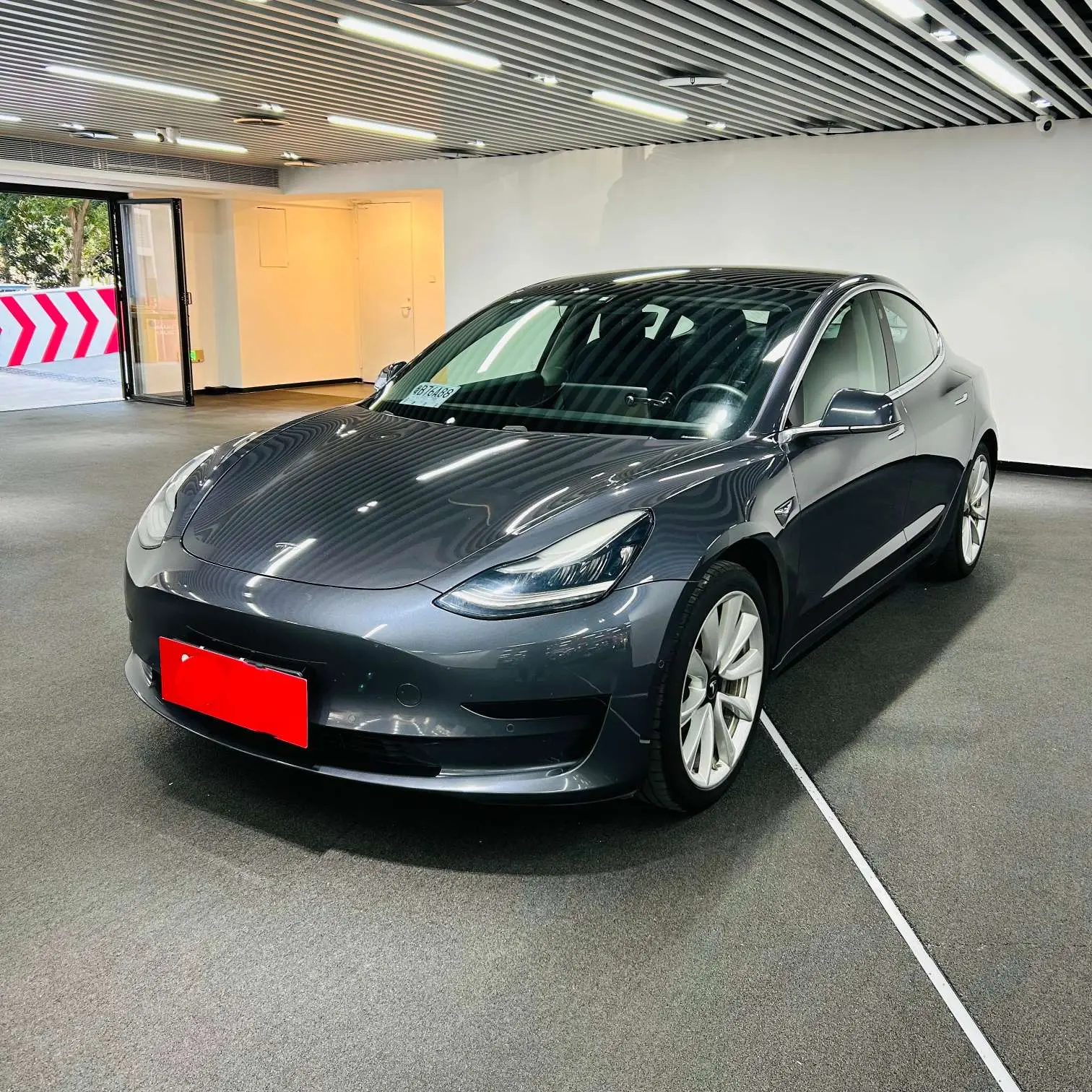 Tesla Model 3  из Китая