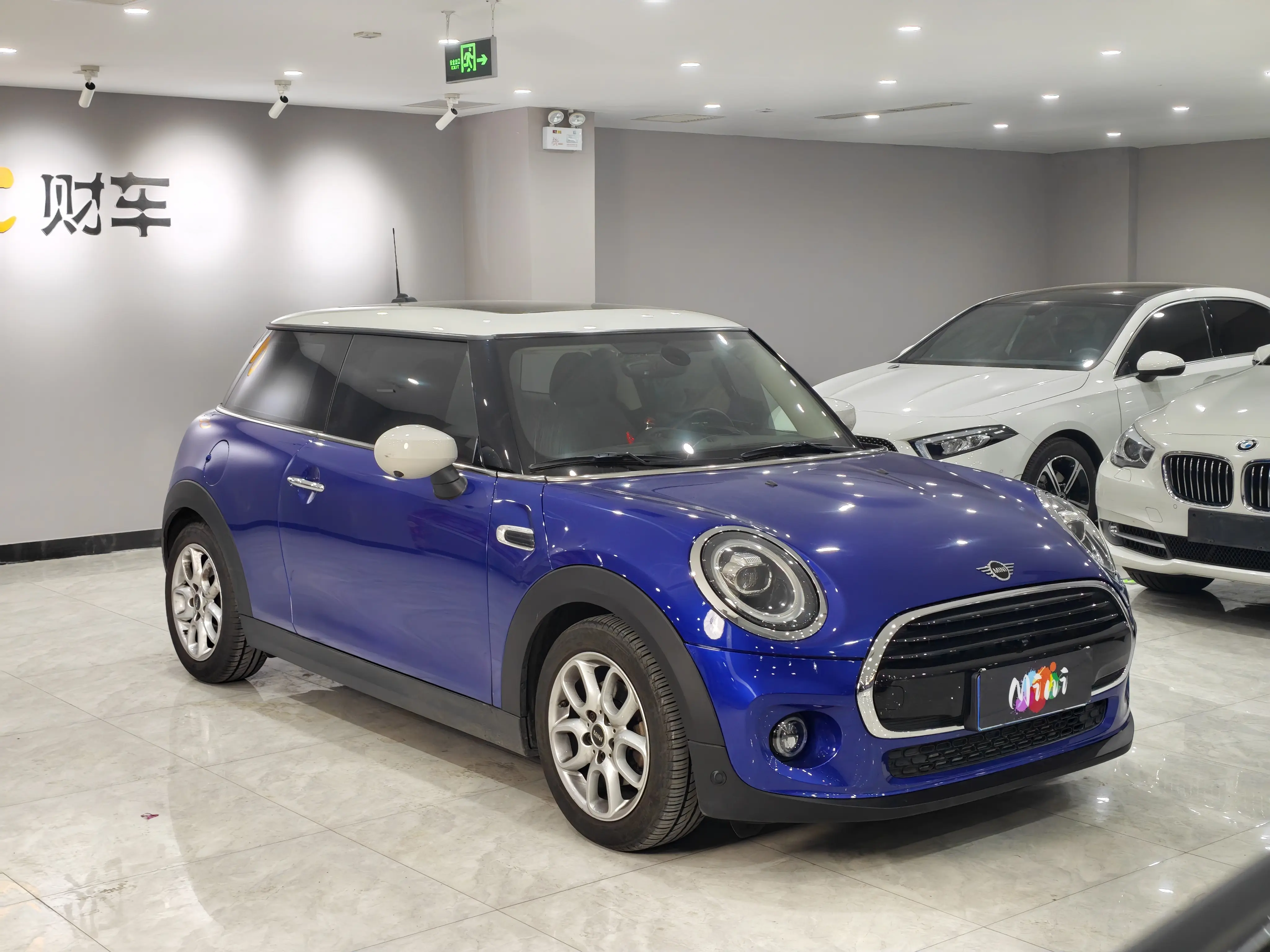 MINI 