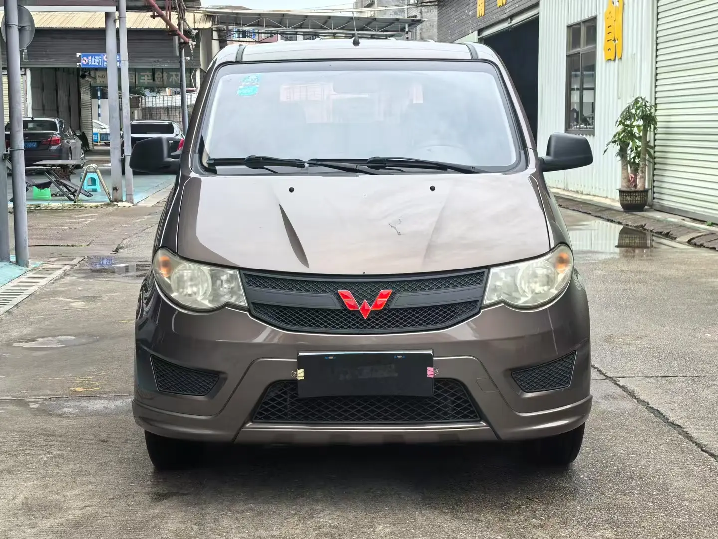 Wuling Hongguang  из Китая