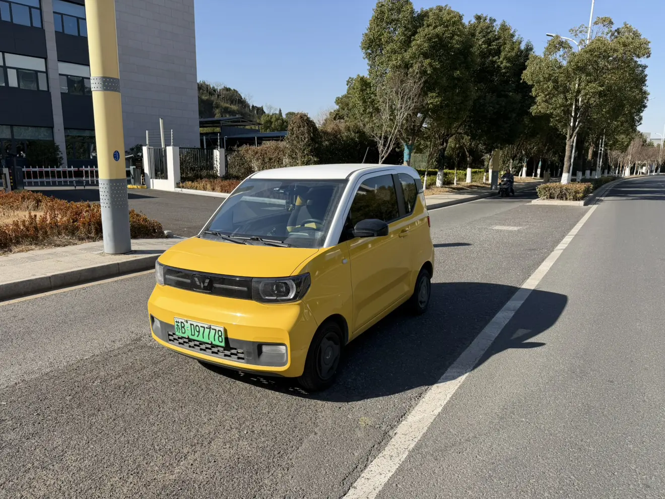 Wuling Hongguang MINIEV  из Китая