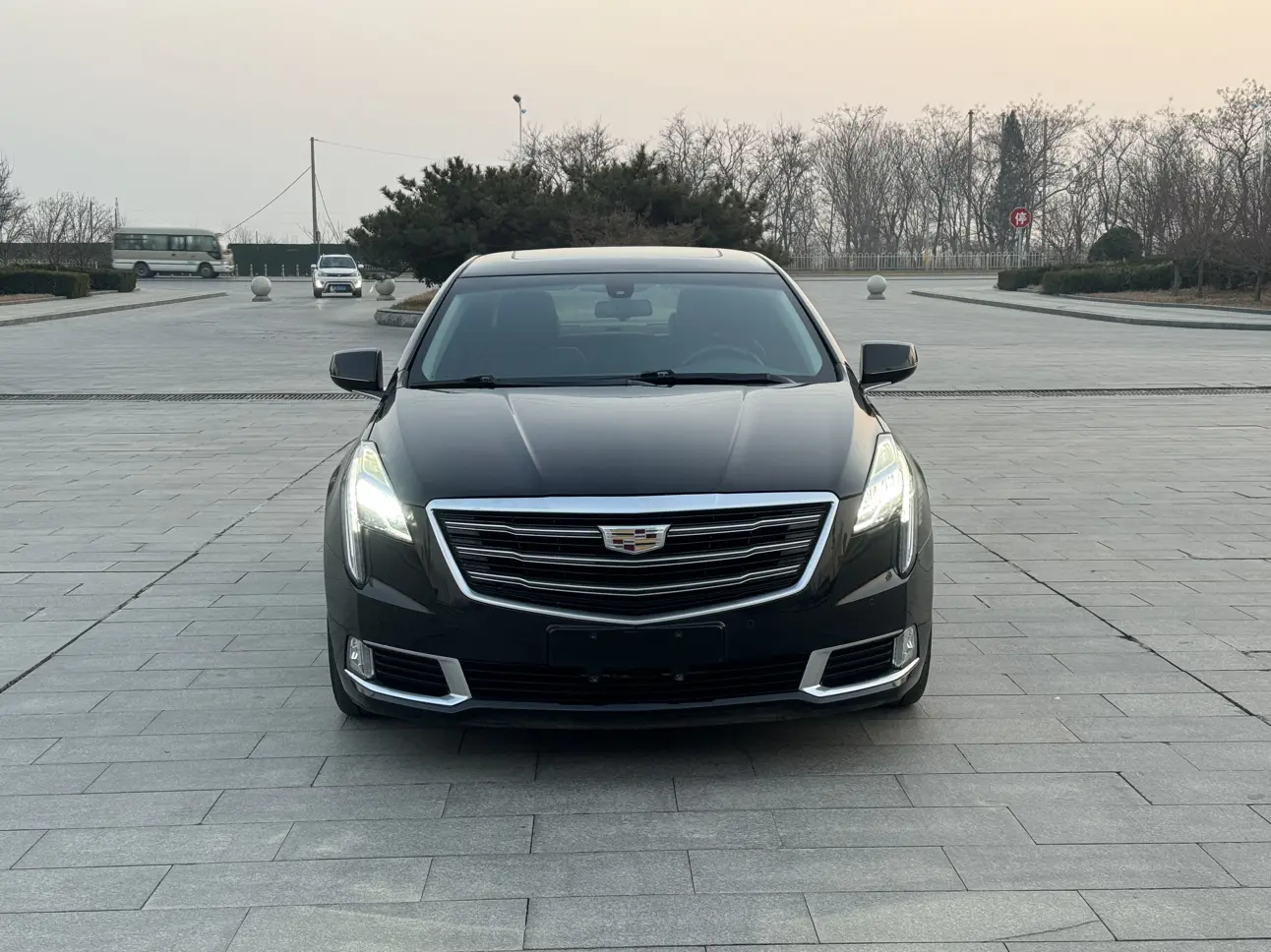 Cadillac XTS  из Китая