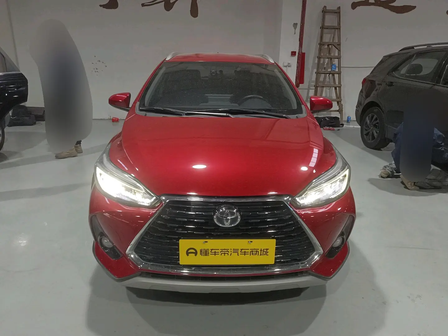 Toyota Yaris L  из Китая