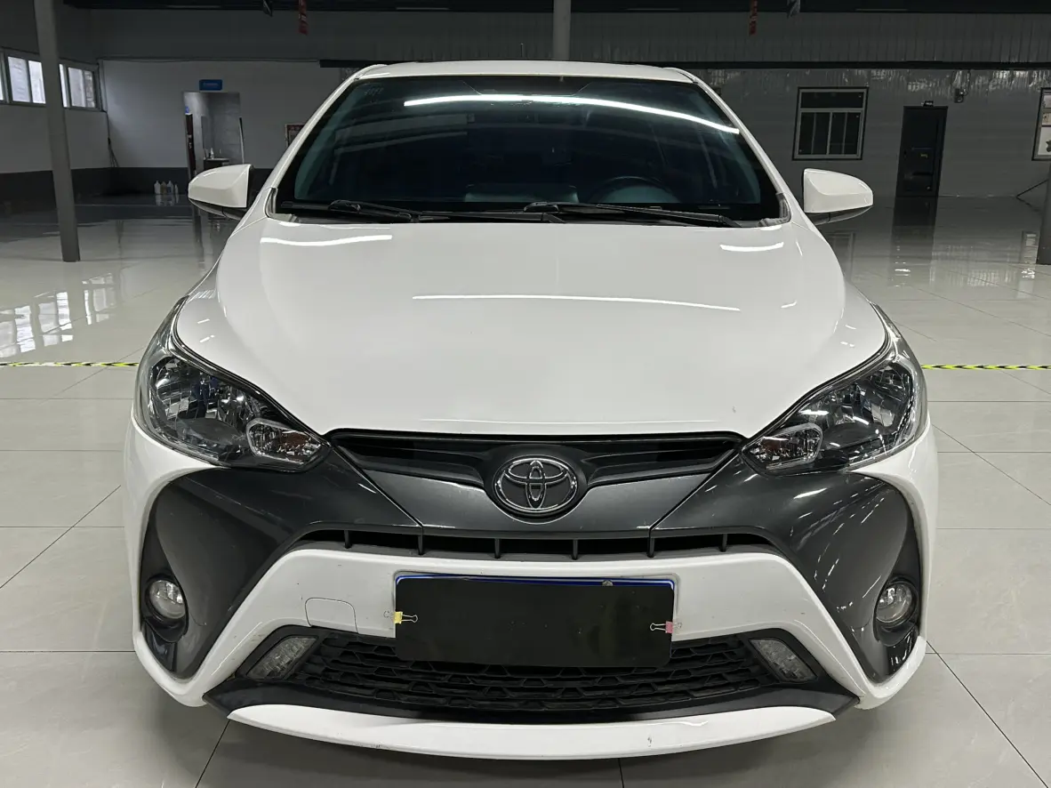 Toyota Yaris L  из Китая