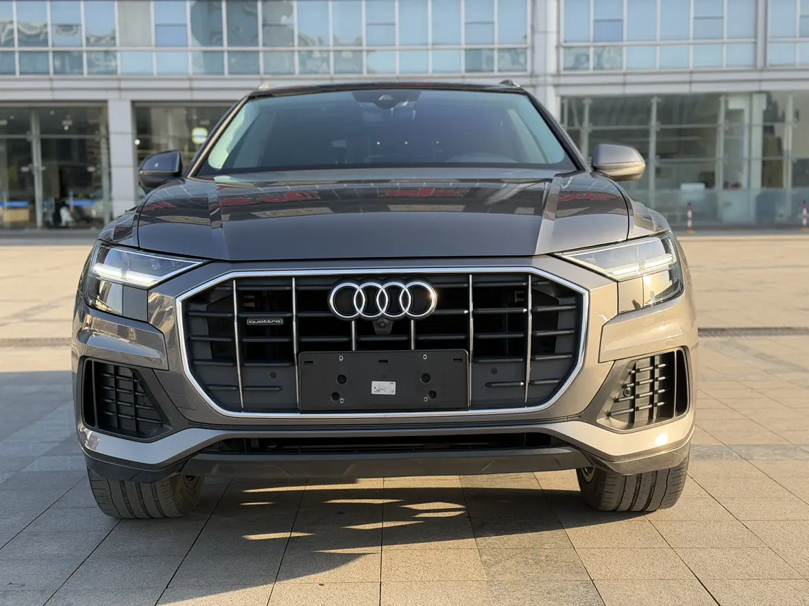 Audi Q8  из Китая