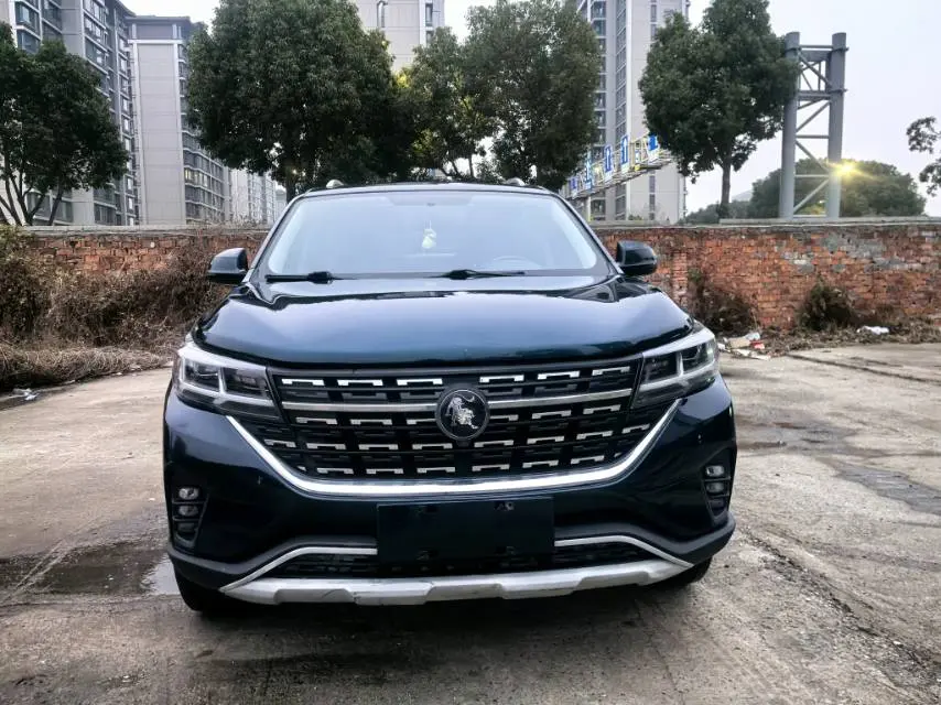 Forthing Fengxing T5  из Китая