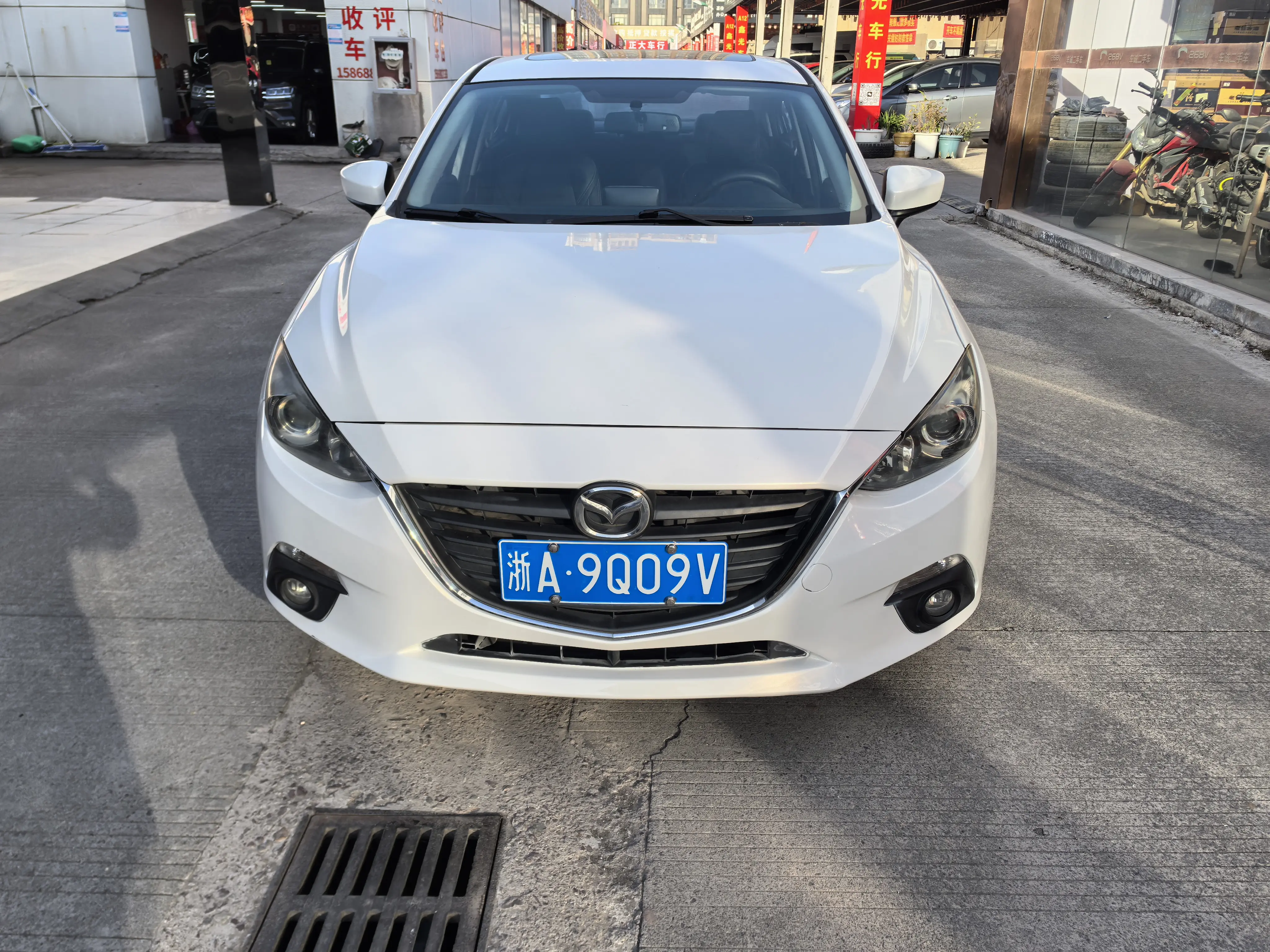 Mazda Axela (Mazda3)  из Китая
