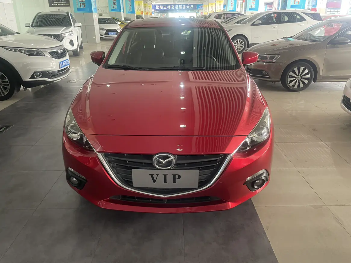 Mazda Axela (Mazda3)  из Китая