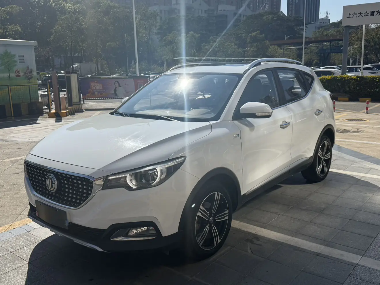 MG ZS  из Китая