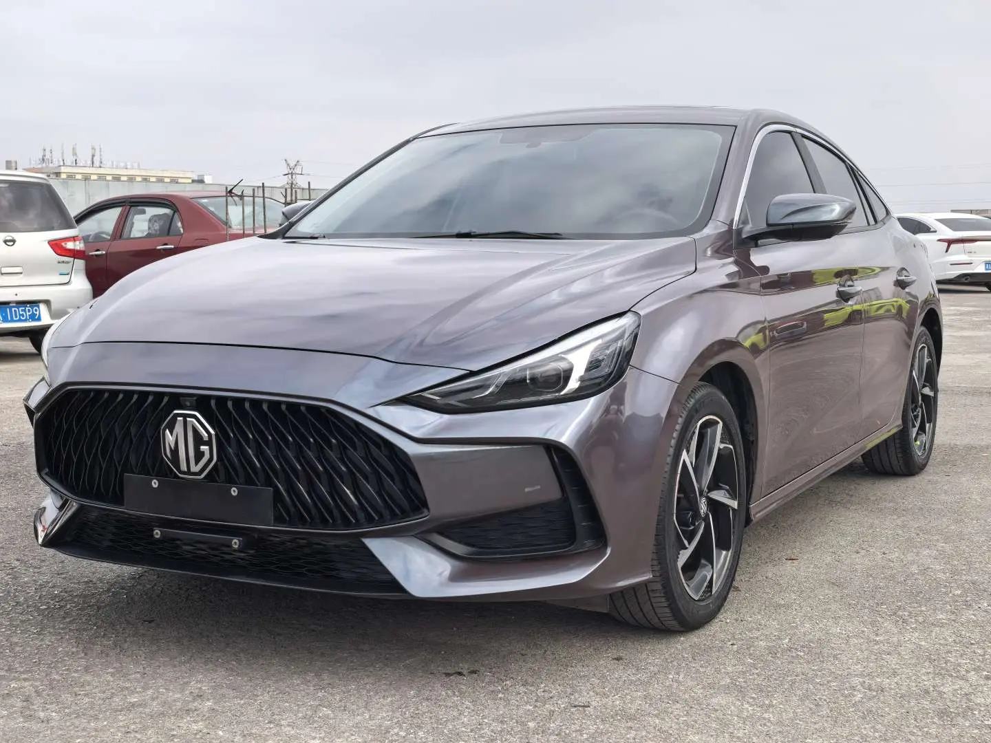 MG 5  из Китая