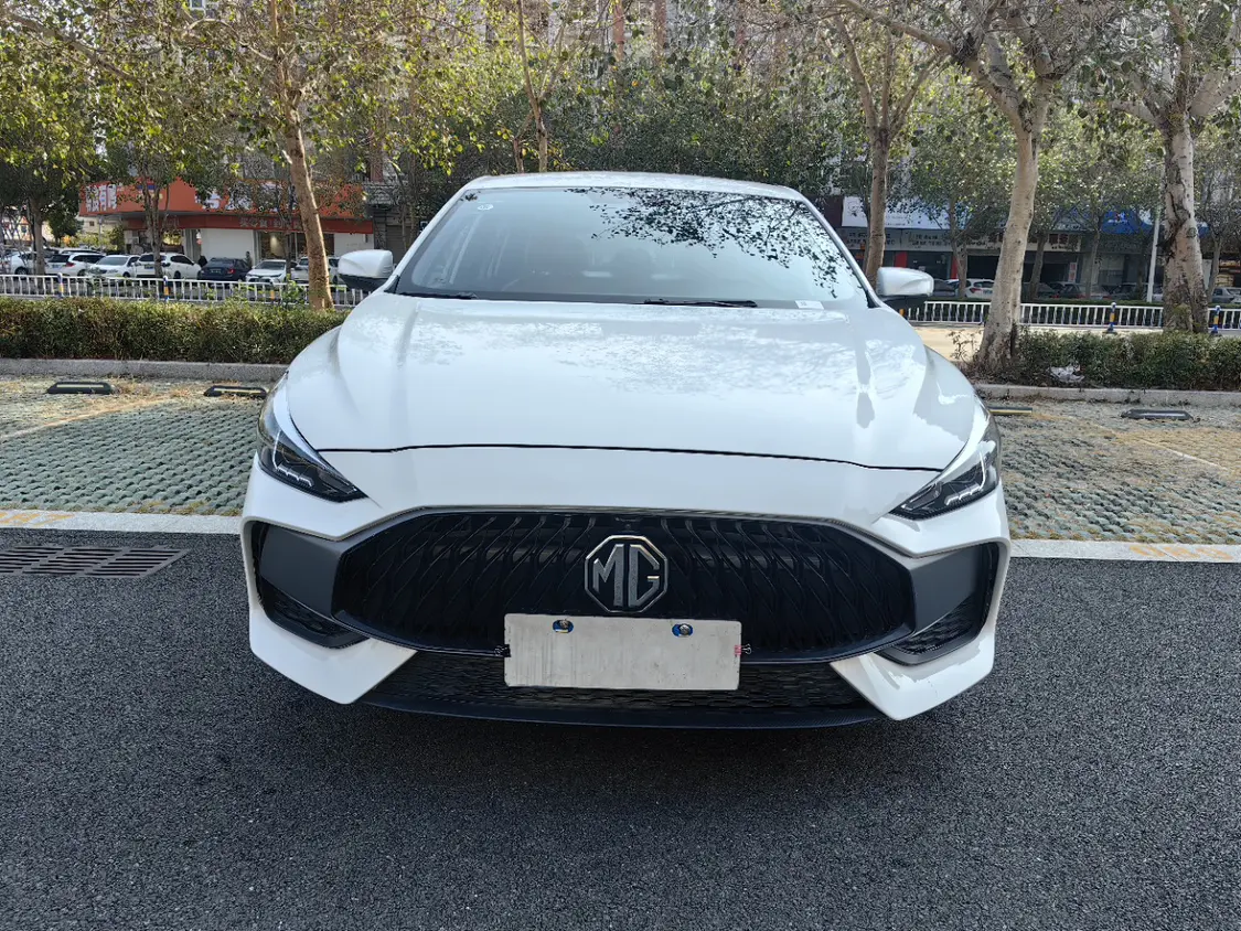 MG 5  из Китая