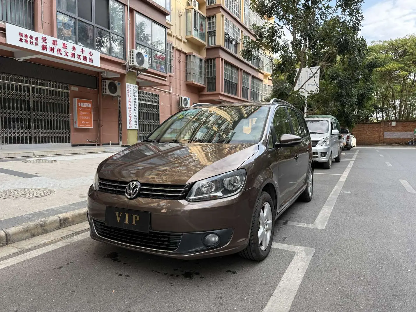 Volkswagen Touran  из Китая