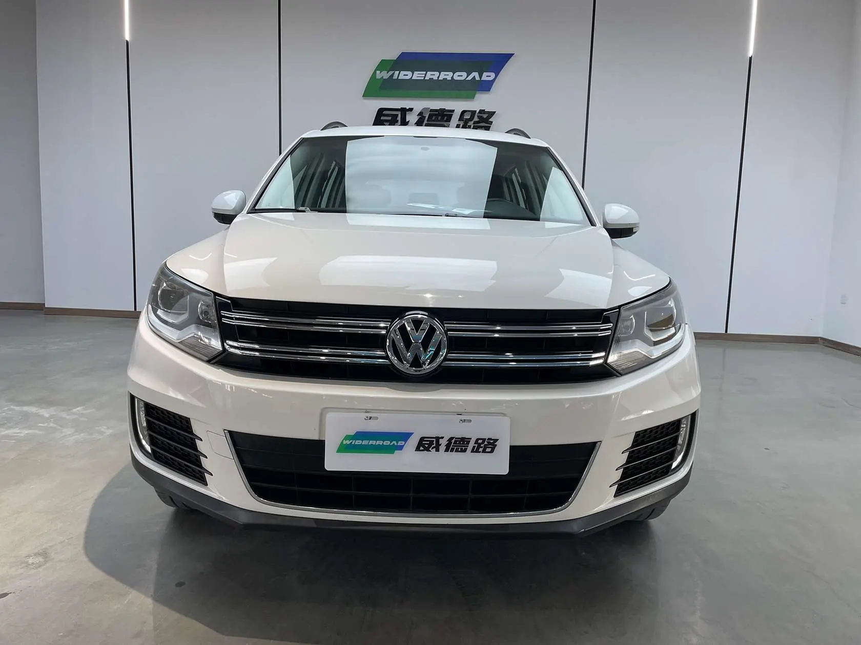 Volkswagen Tiguan  из Китая