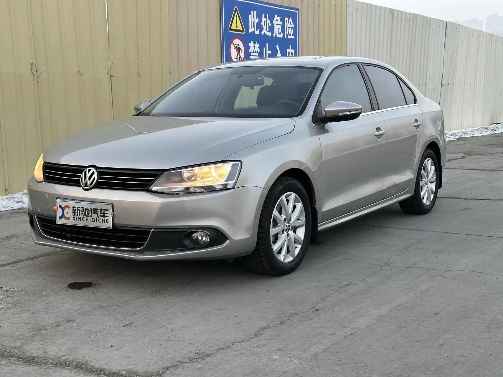 Volkswagen Sagitar  из Китая