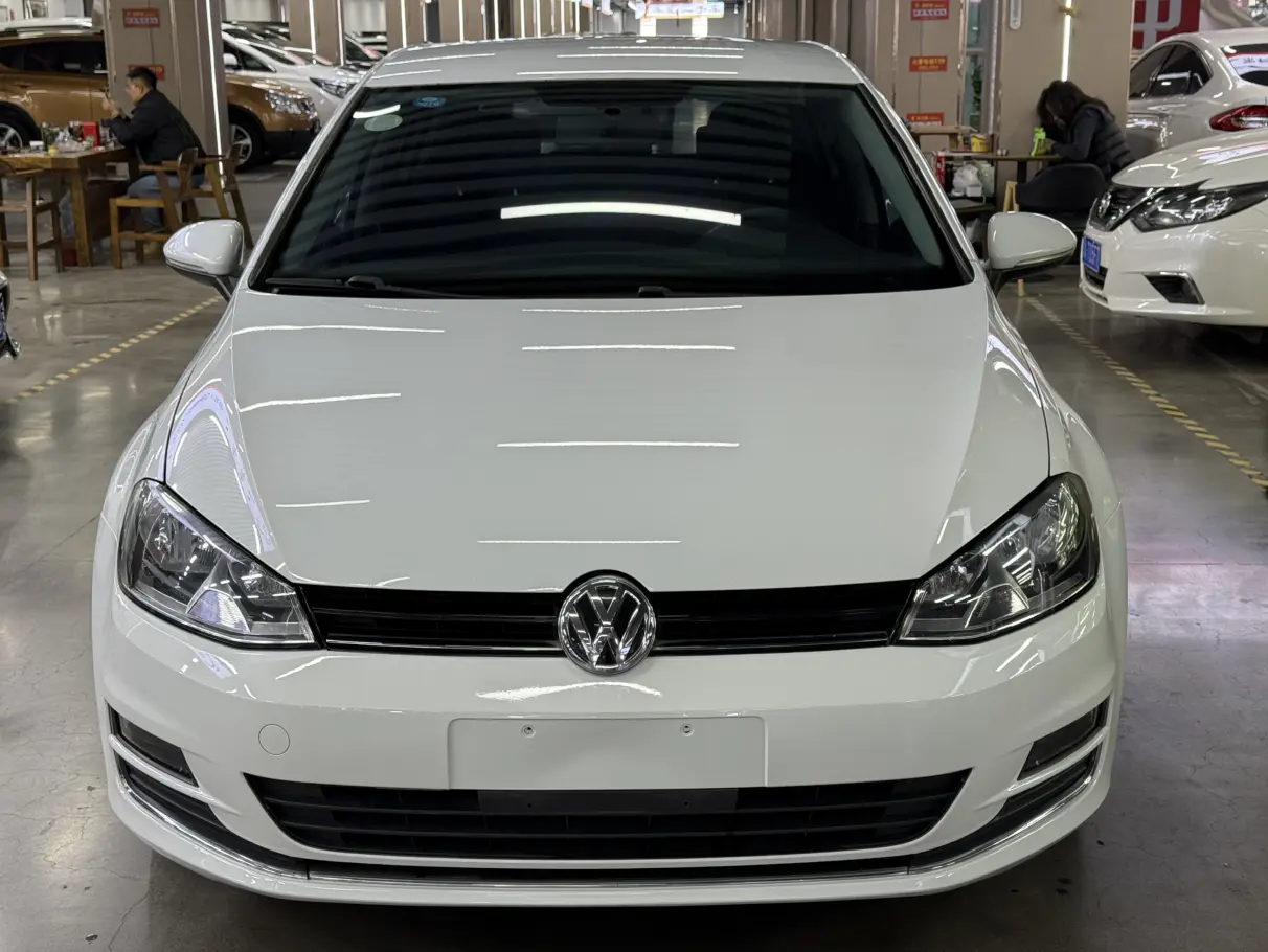 Volkswagen Golf  из Китая
