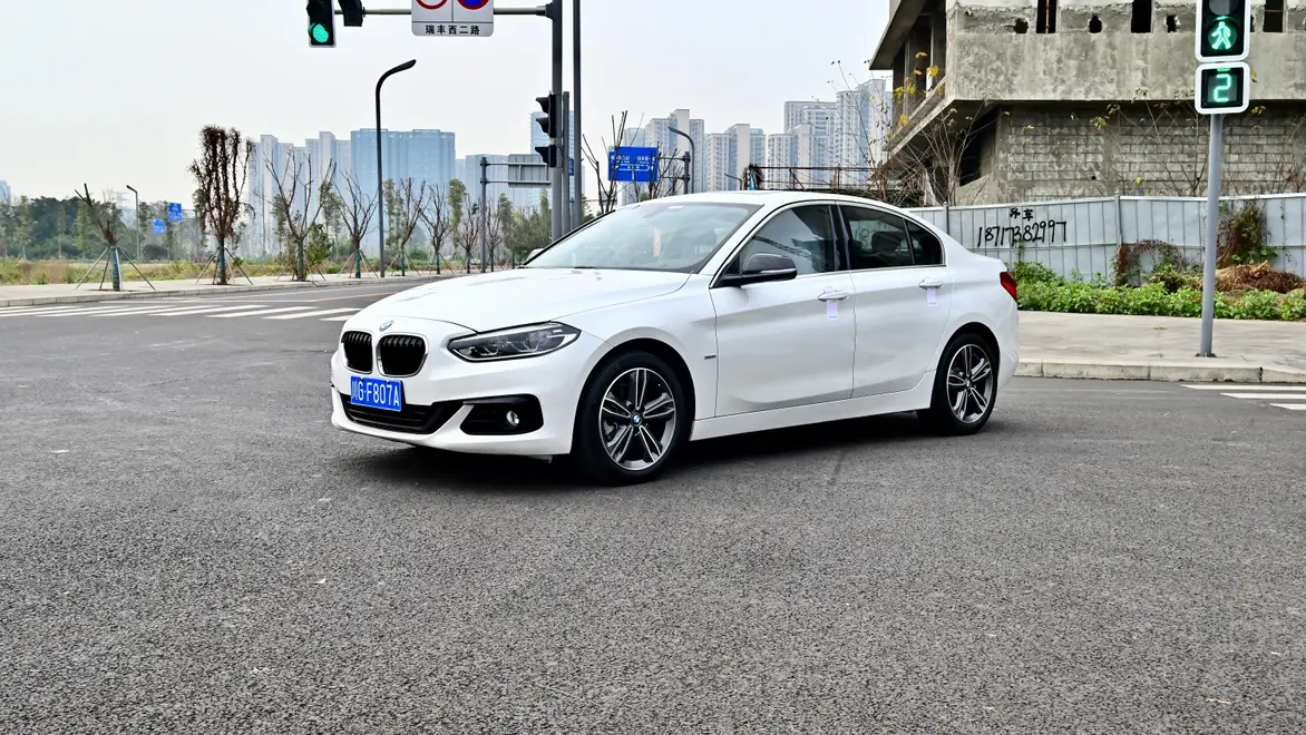 BMW 1 Series  из Китая