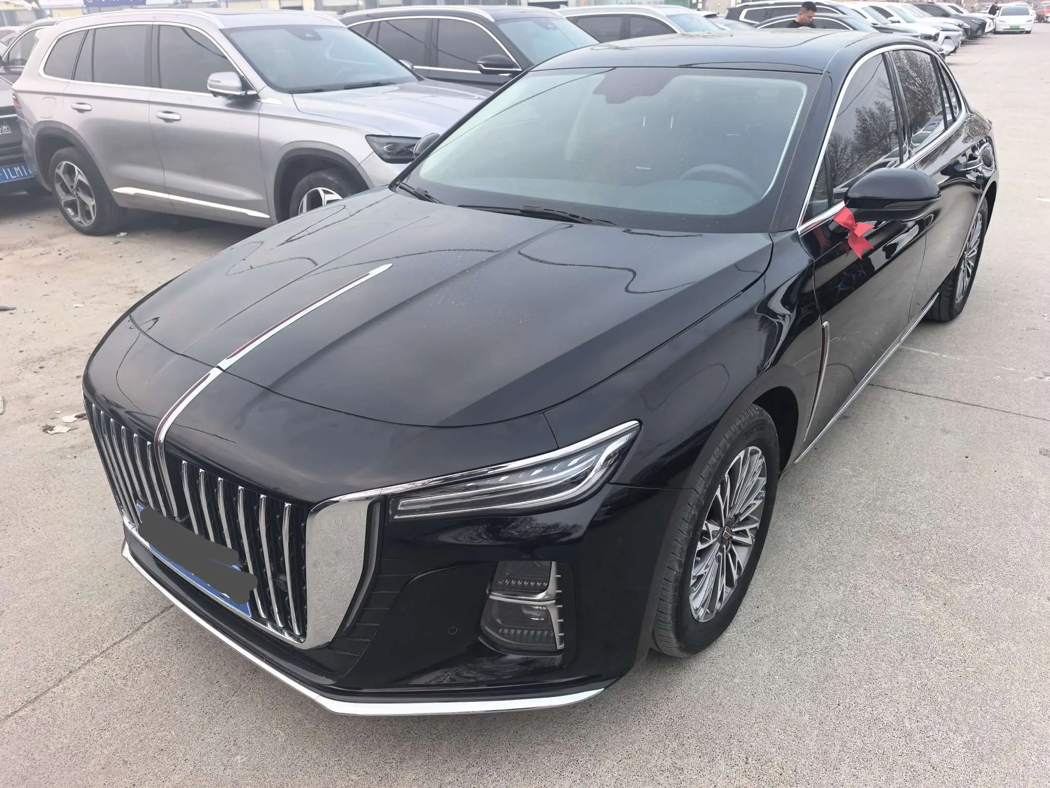 Hongqi H5  из Китая