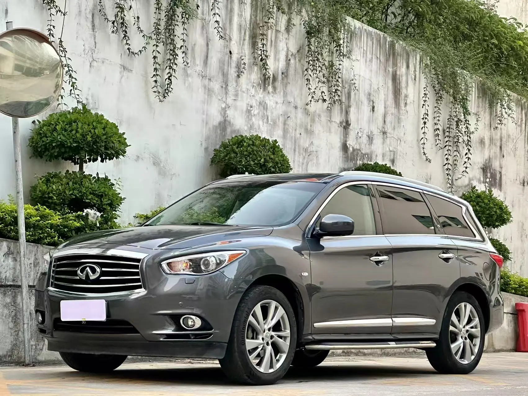 Infiniti JX  из Китая