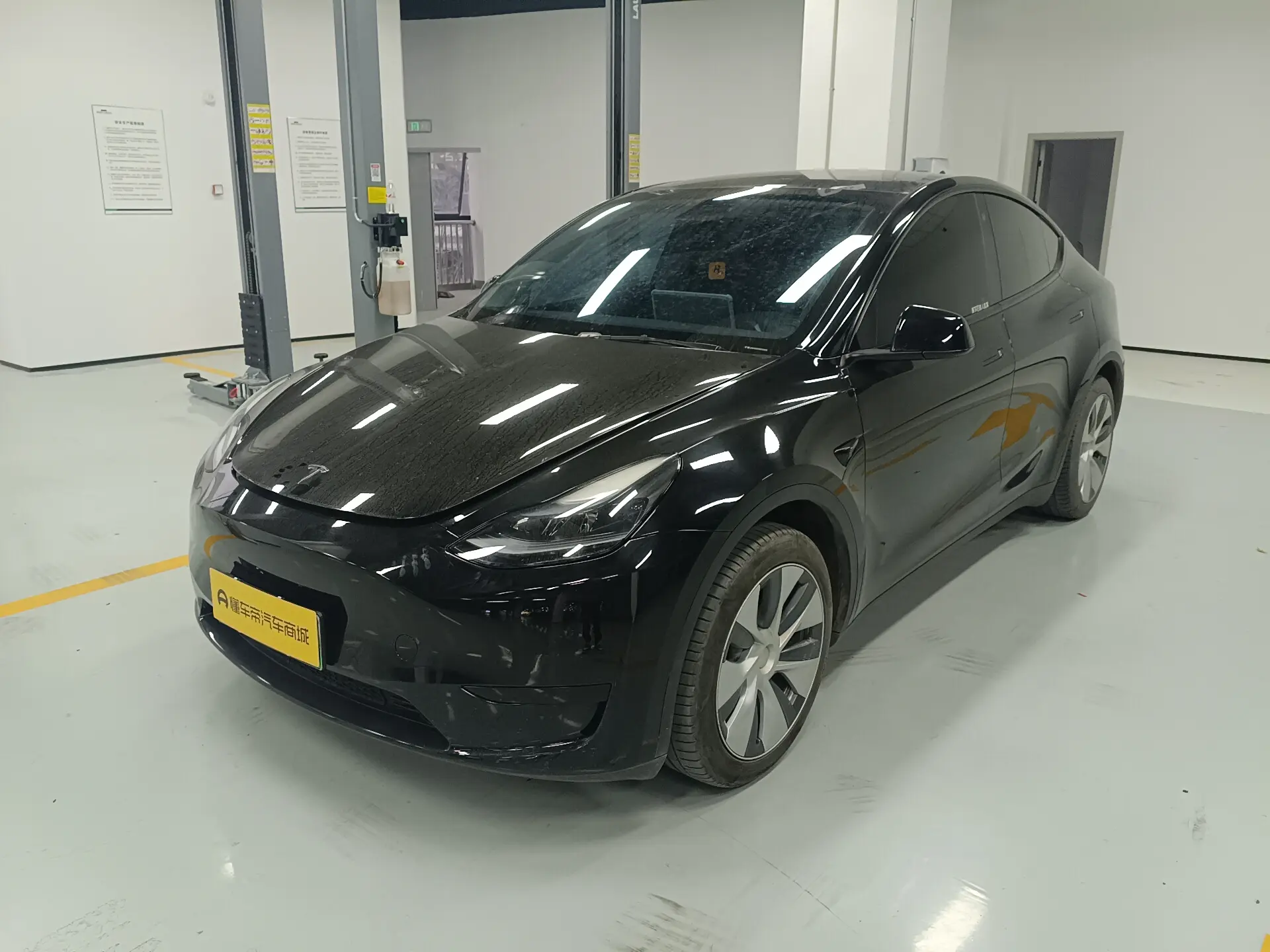 Tesla Model Y  из Китая