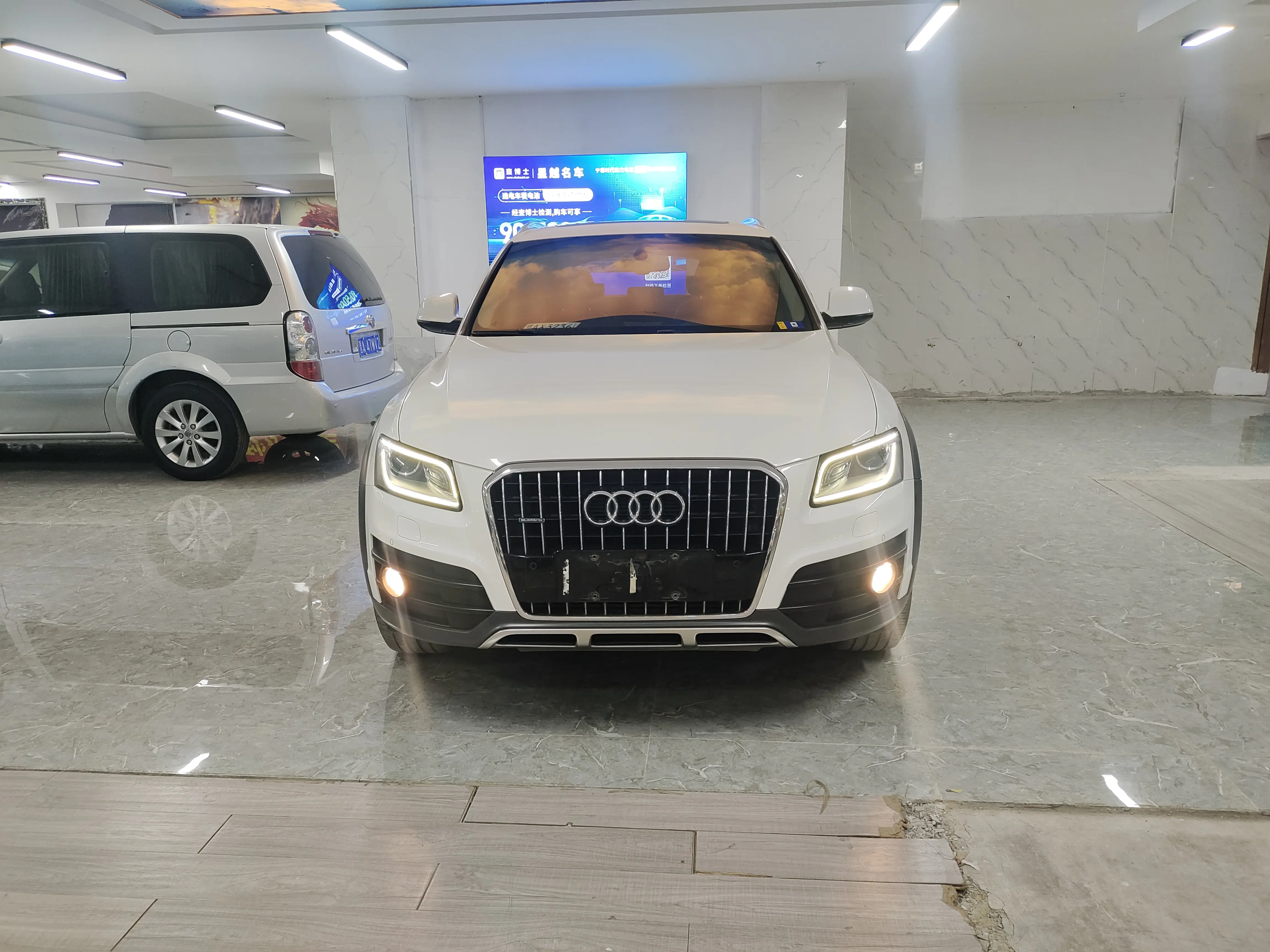 Audi Q5  из Китая