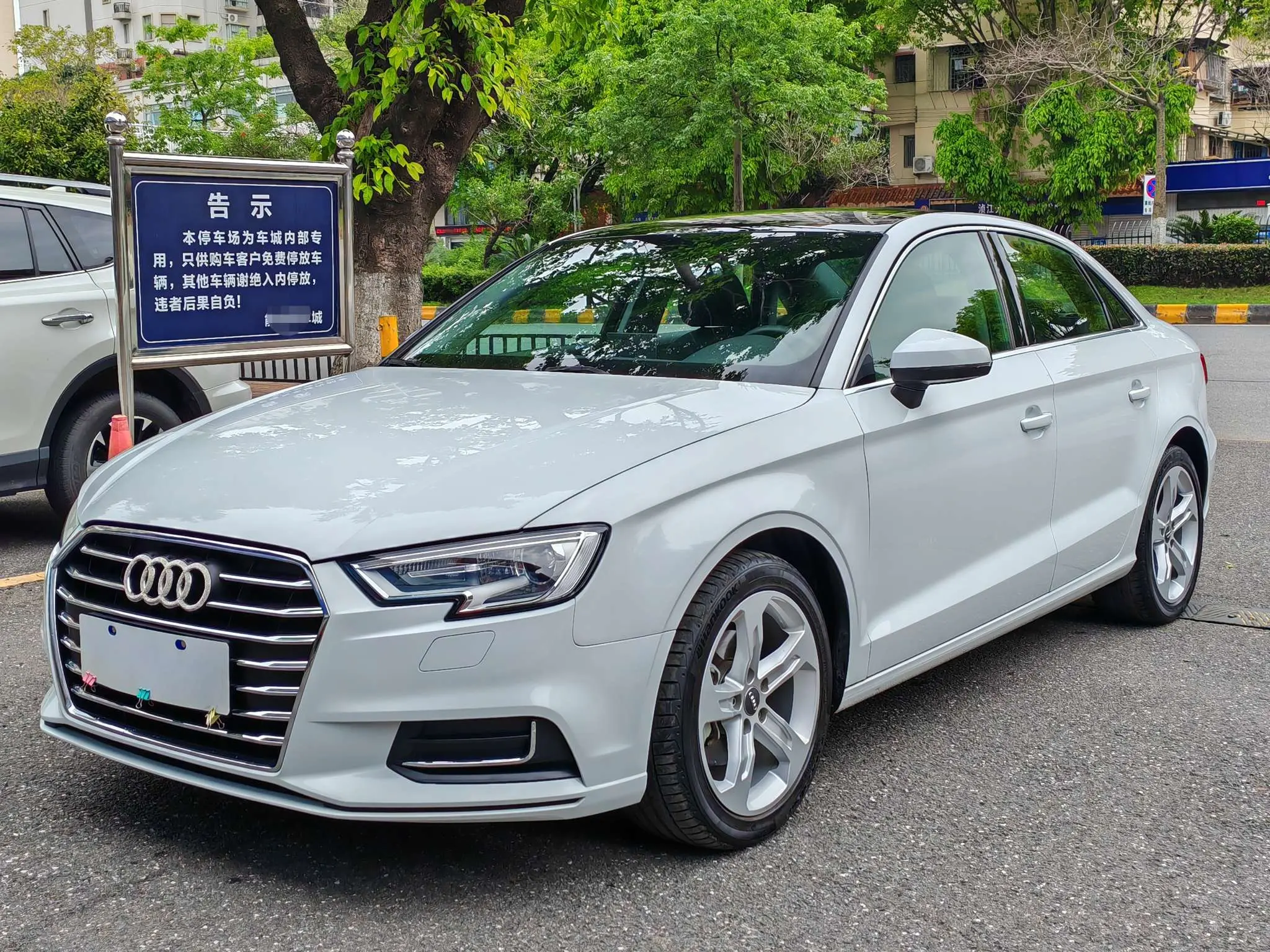 Audi A3  из Китая