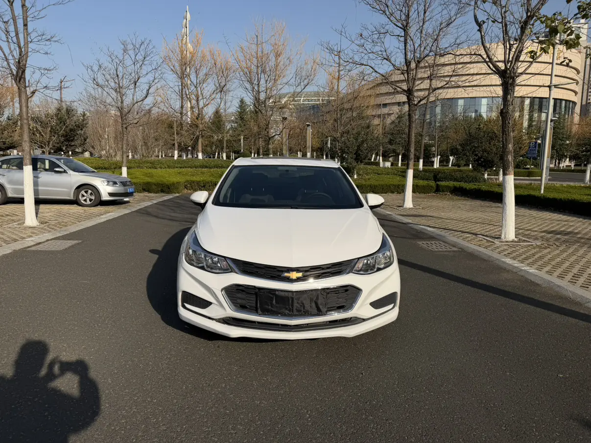 Chevrolet Monza (Cruze)  из Китая