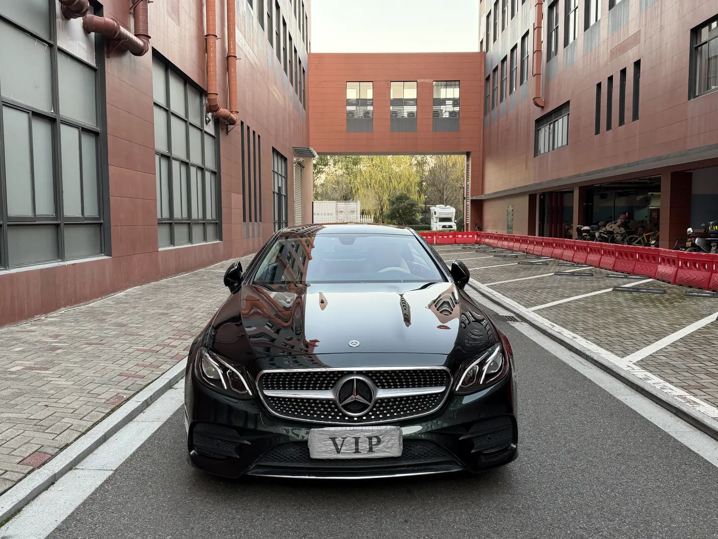 Mercedes-Benz E-Class  из Китая