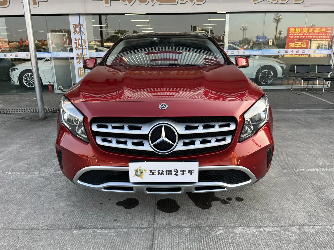Mercedes-Benz GLA  из Китая