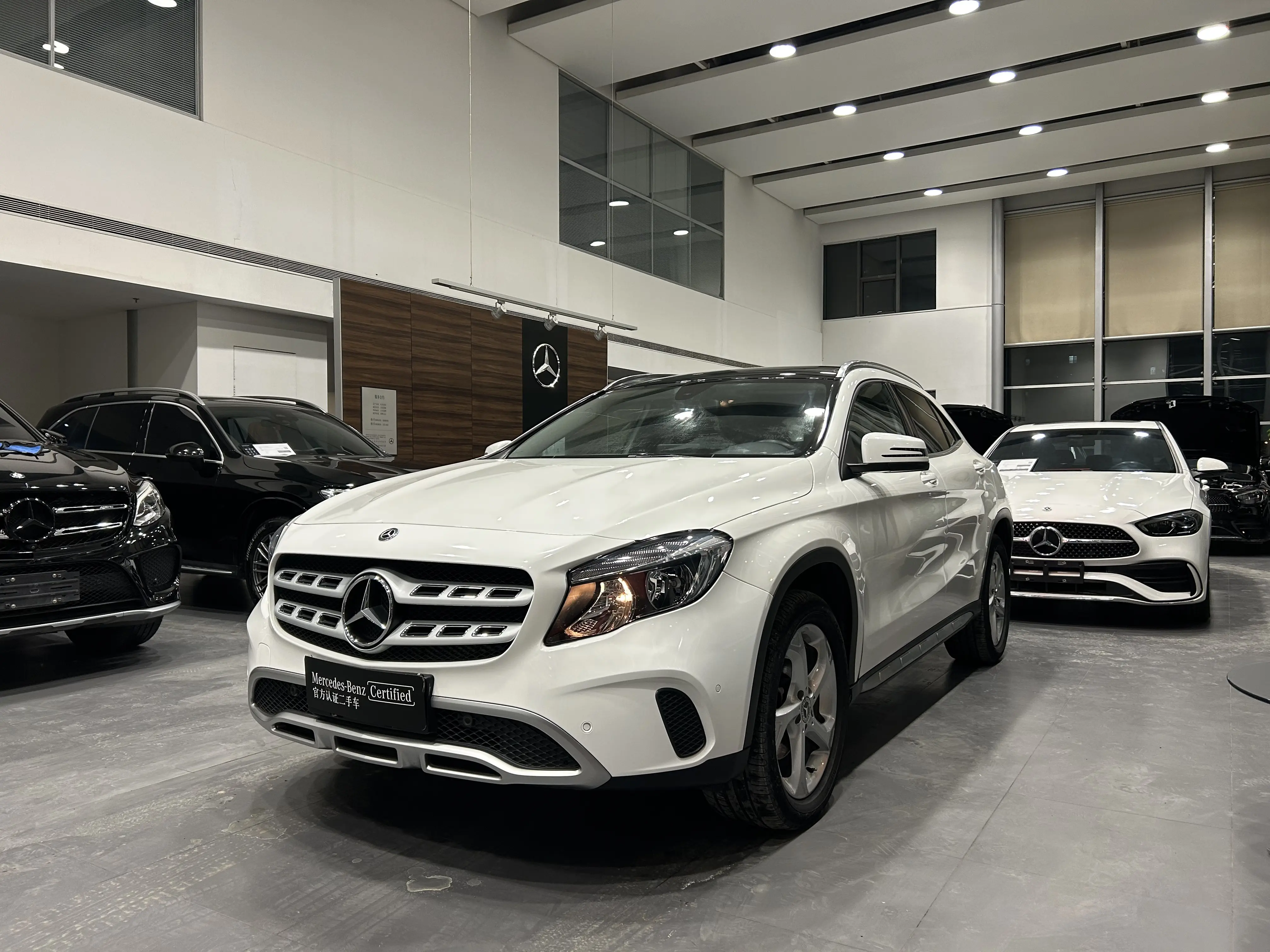 Mercedes-Benz GLA  из Китая