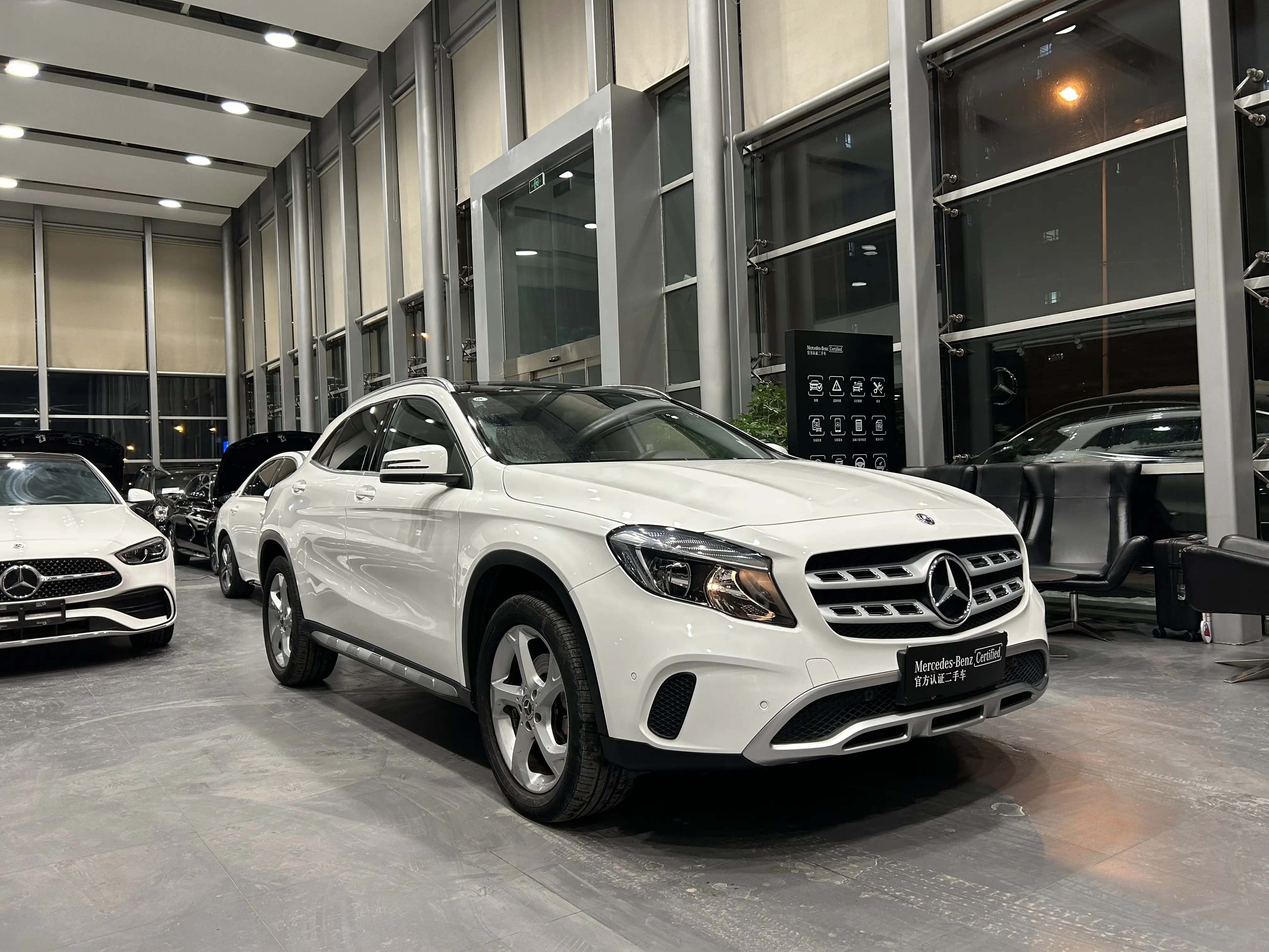 Mercedes-Benz GLA  из Китая