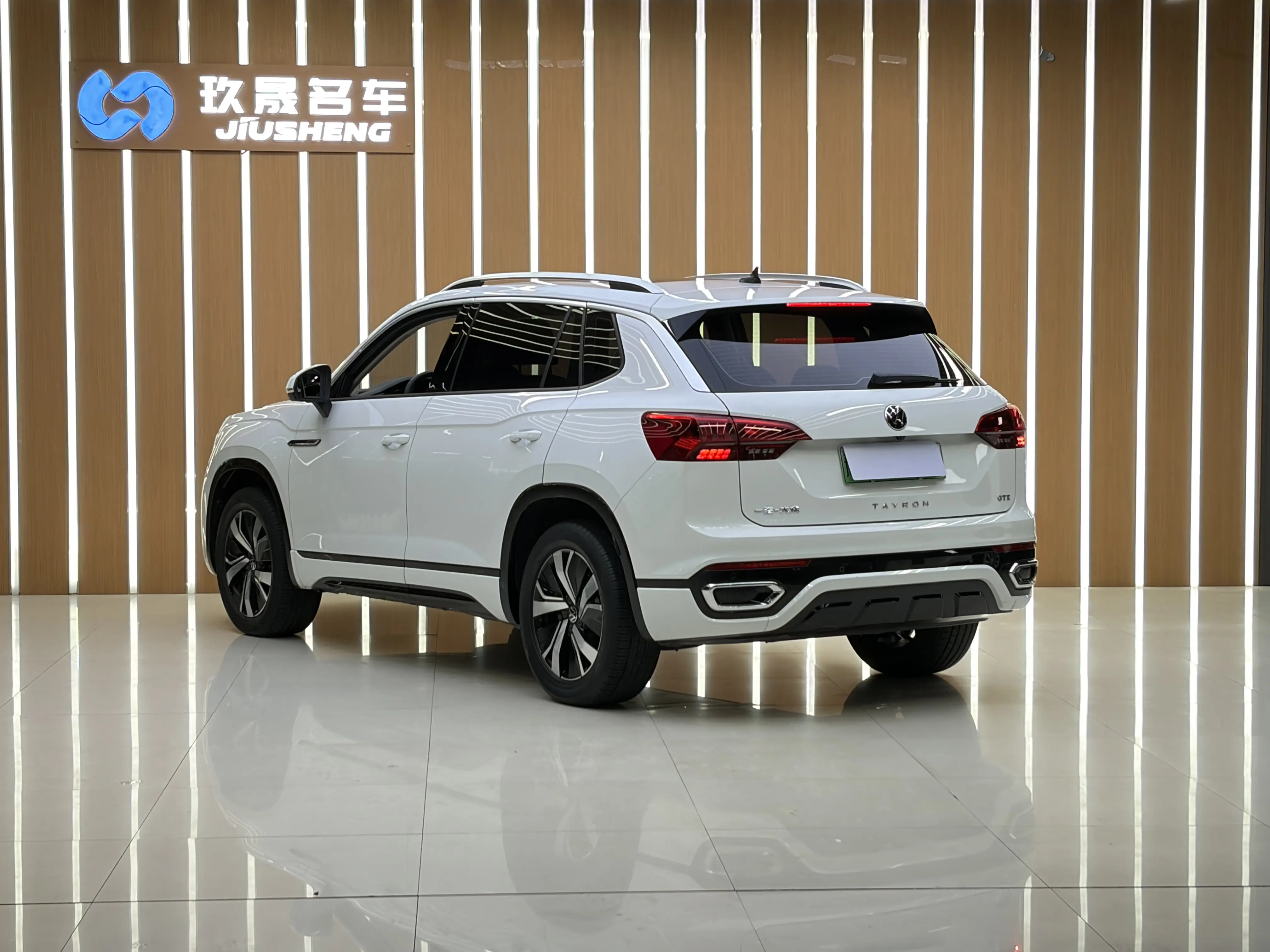 Volkswagen Tayron GTE  из Китая