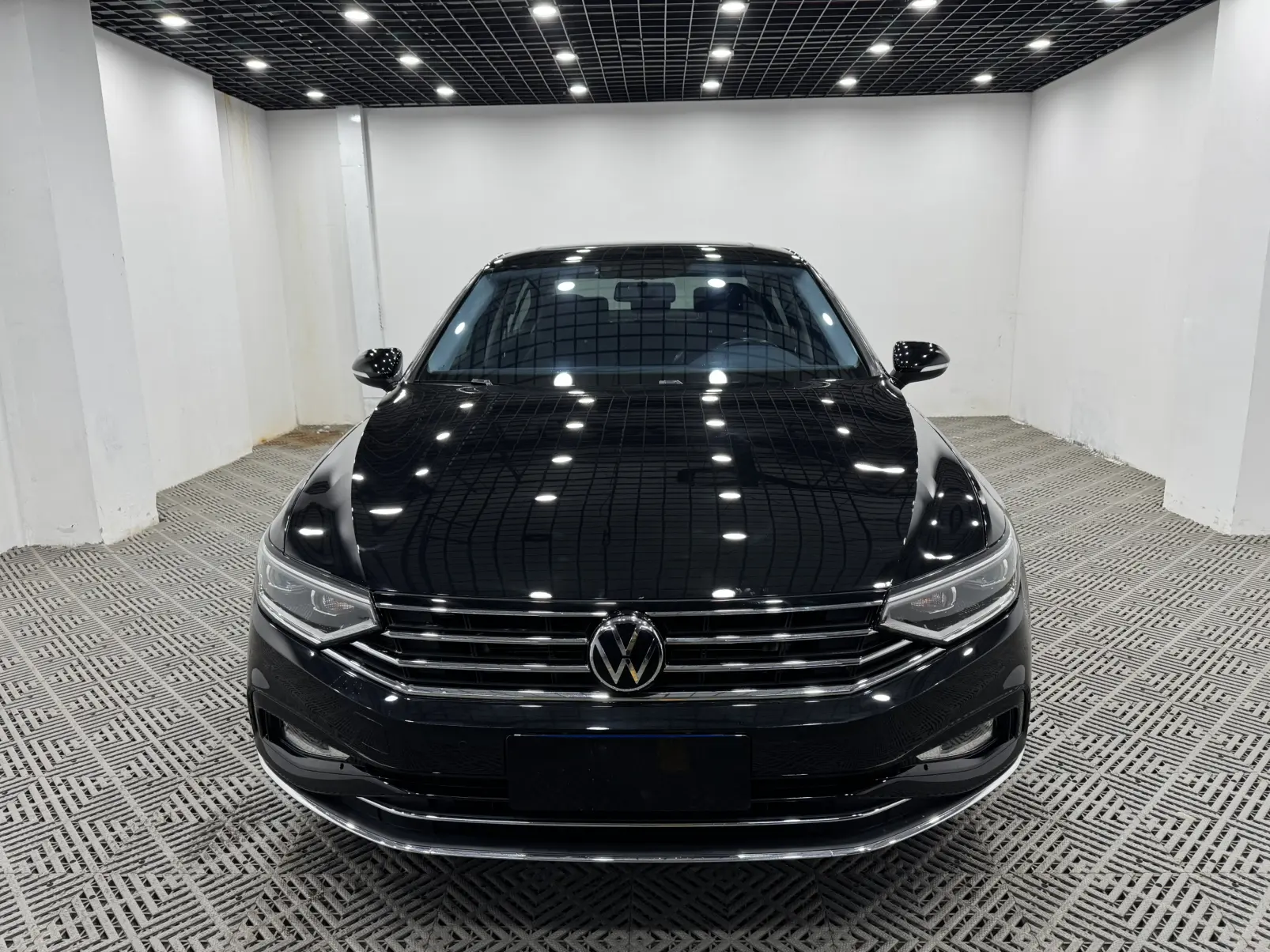 Volkswagen Magotan  из Китая