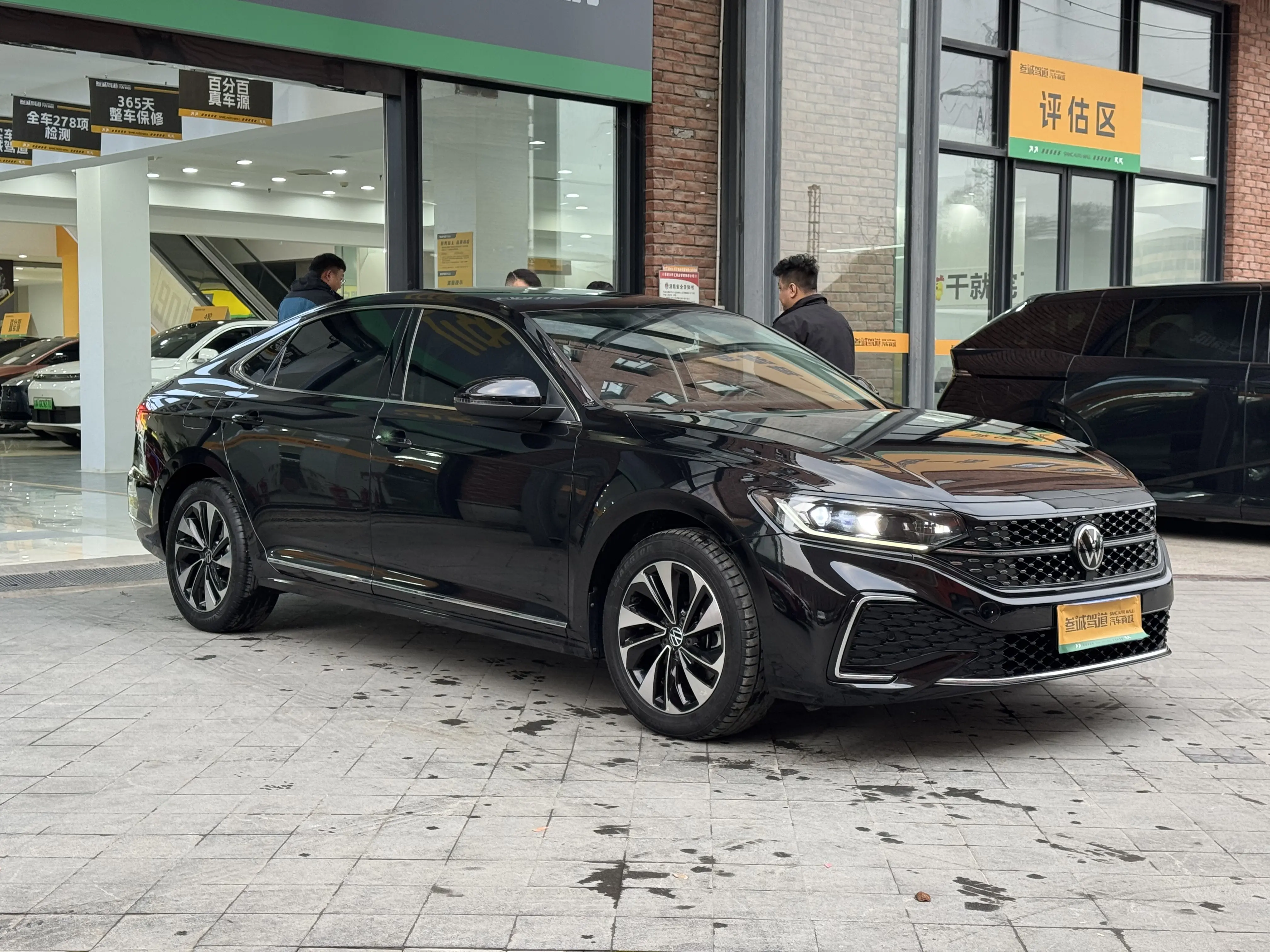 Volkswagen Passat  из Китая