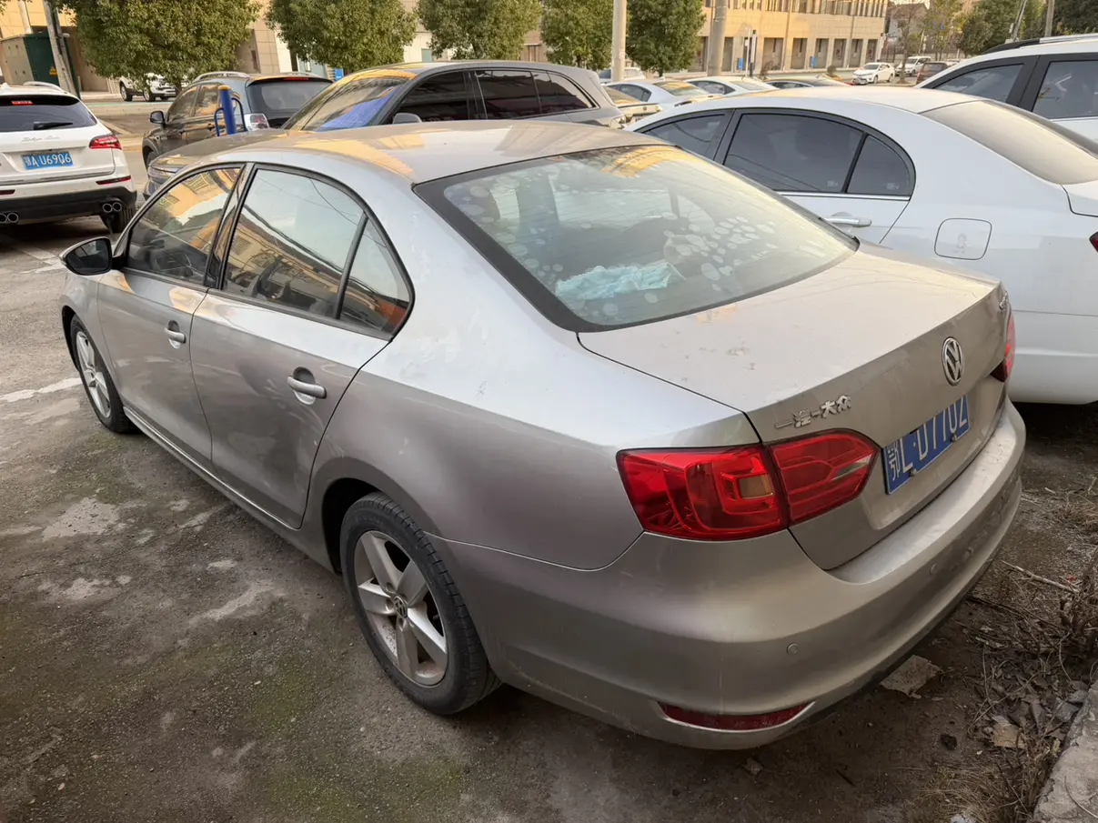 Volkswagen Sagitar  из Китая