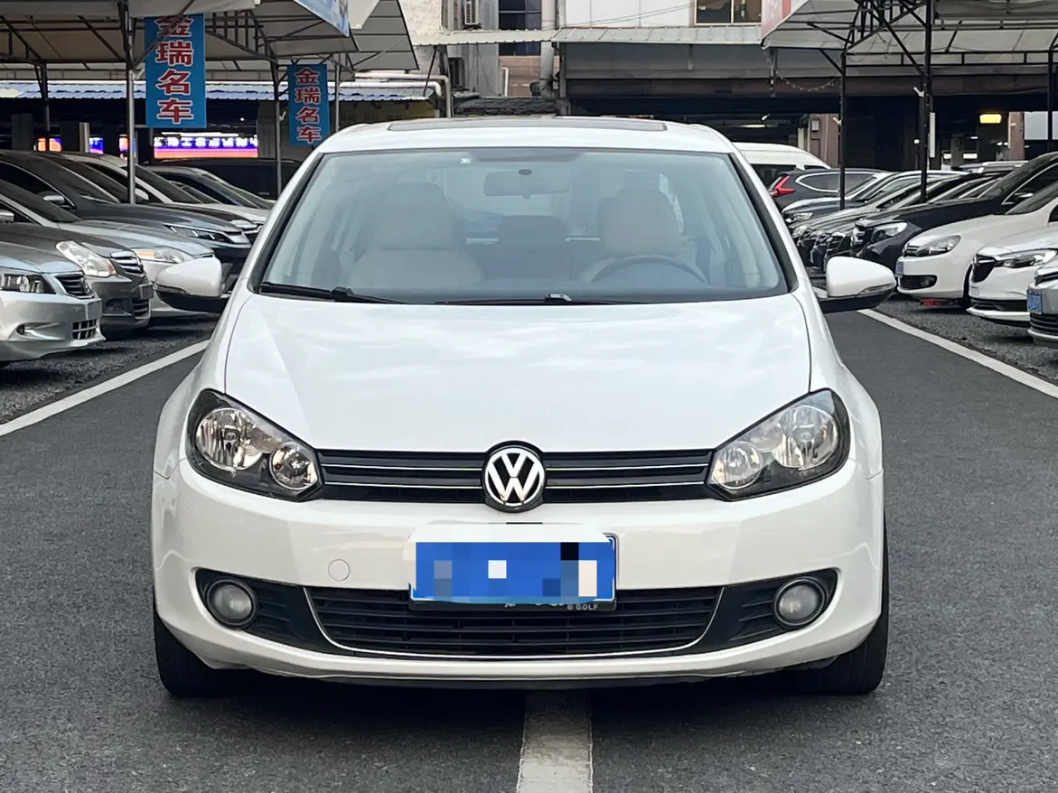 Volkswagen Golf  из Китая