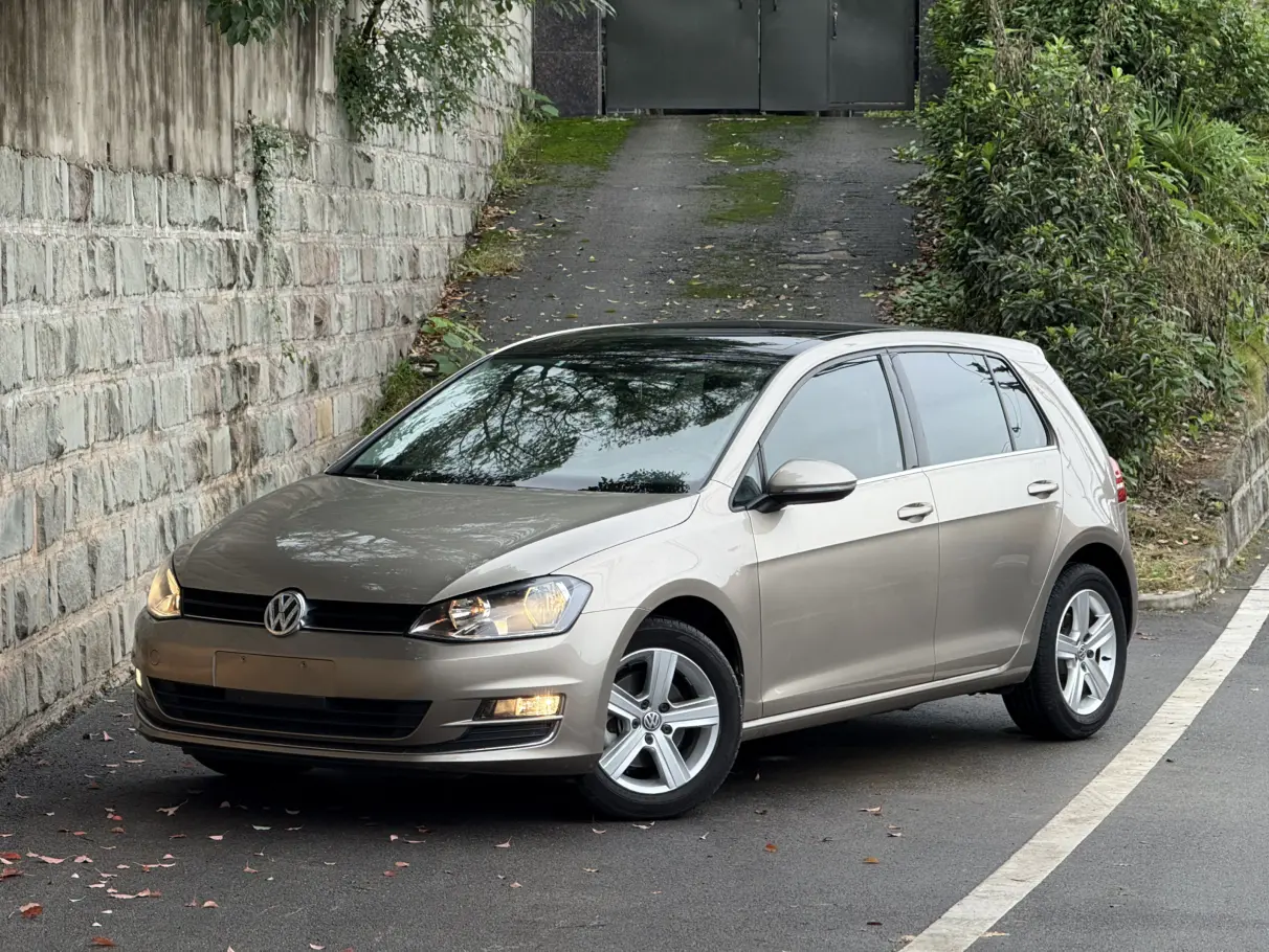 Volkswagen Golf  из Китая